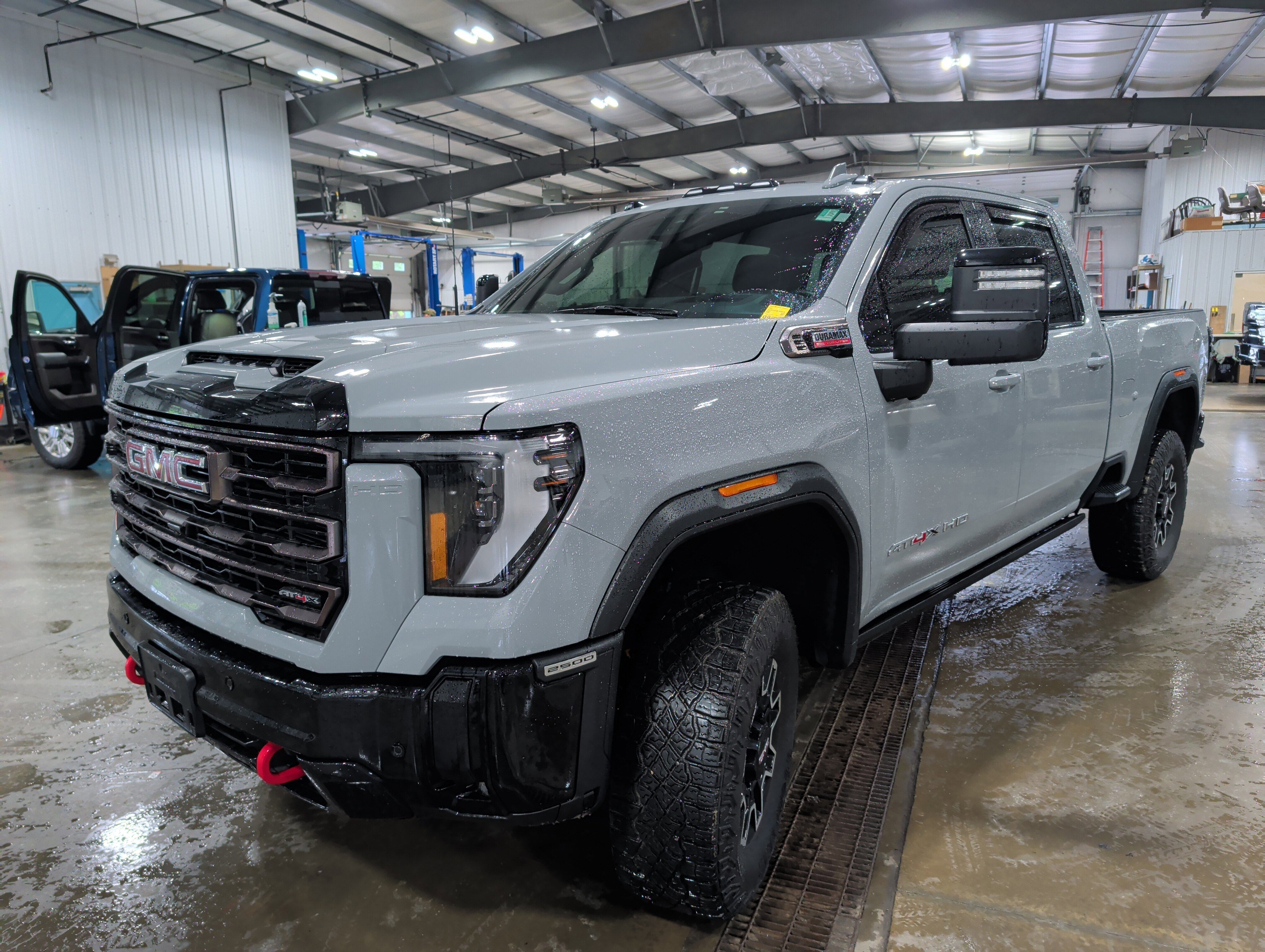 2025 GMC Sierra 2500 HD AT4X