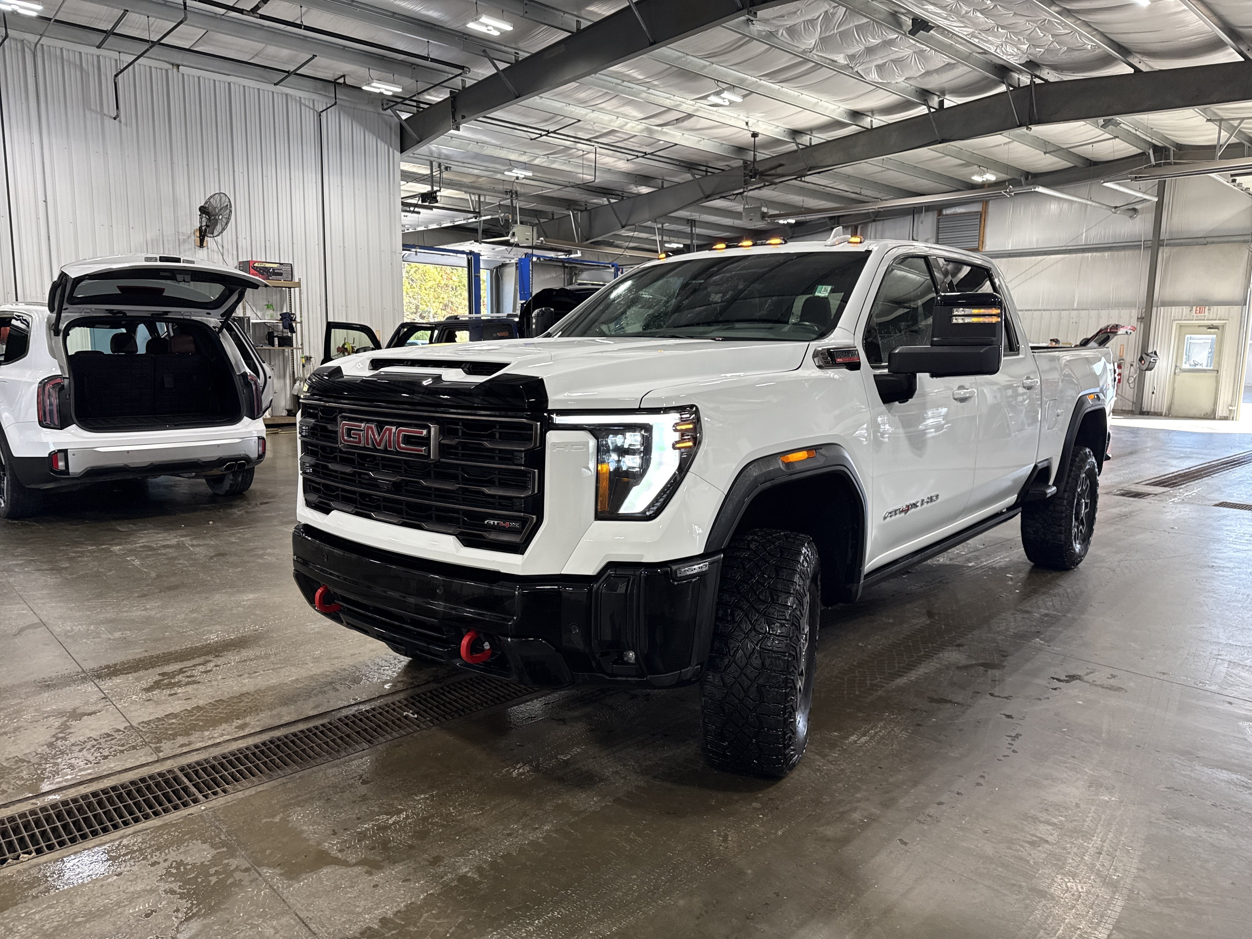 2025 GMC Sierra 2500 HD AT4X