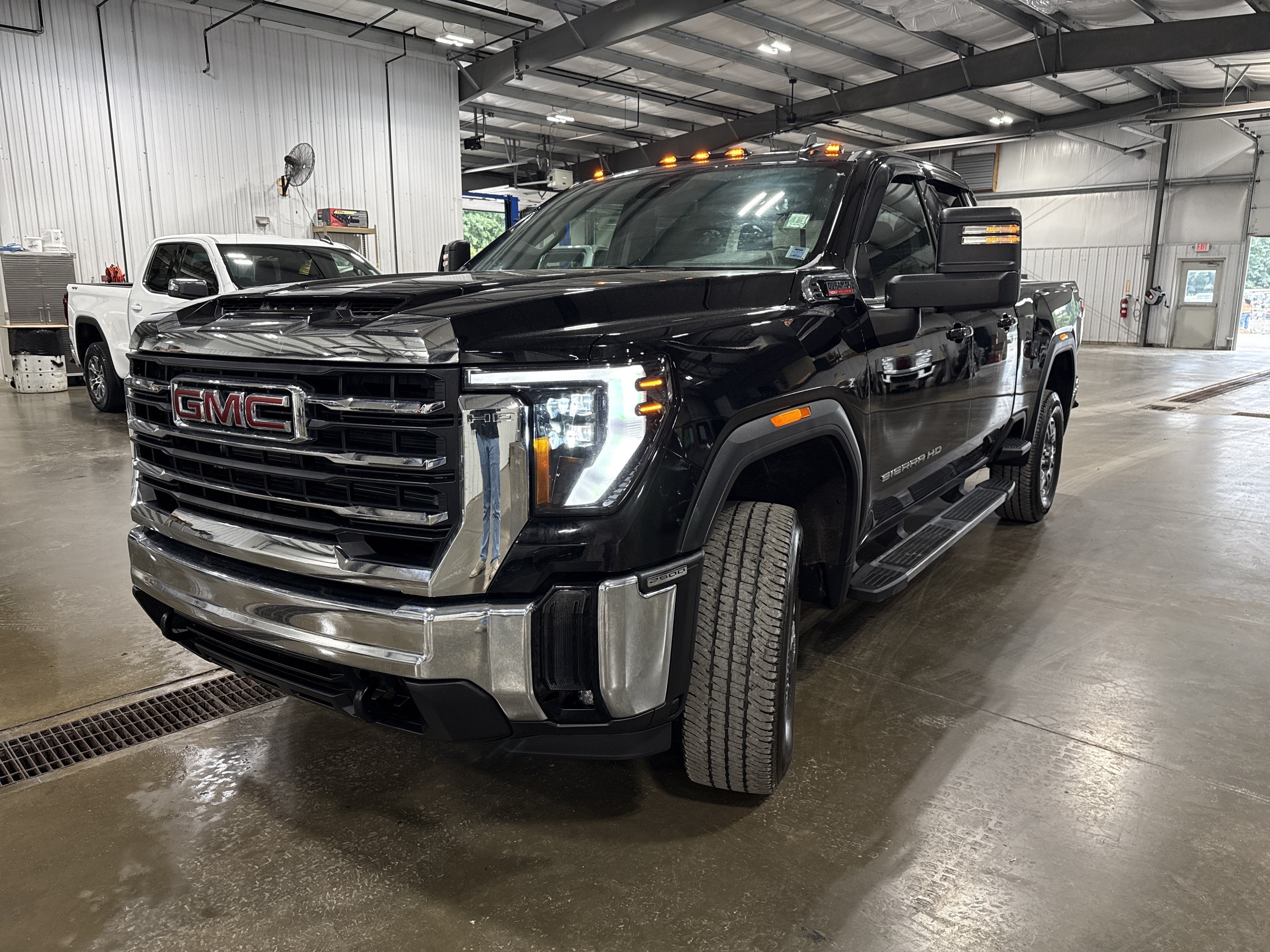 2025 GMC Sierra 2500 HD SLE