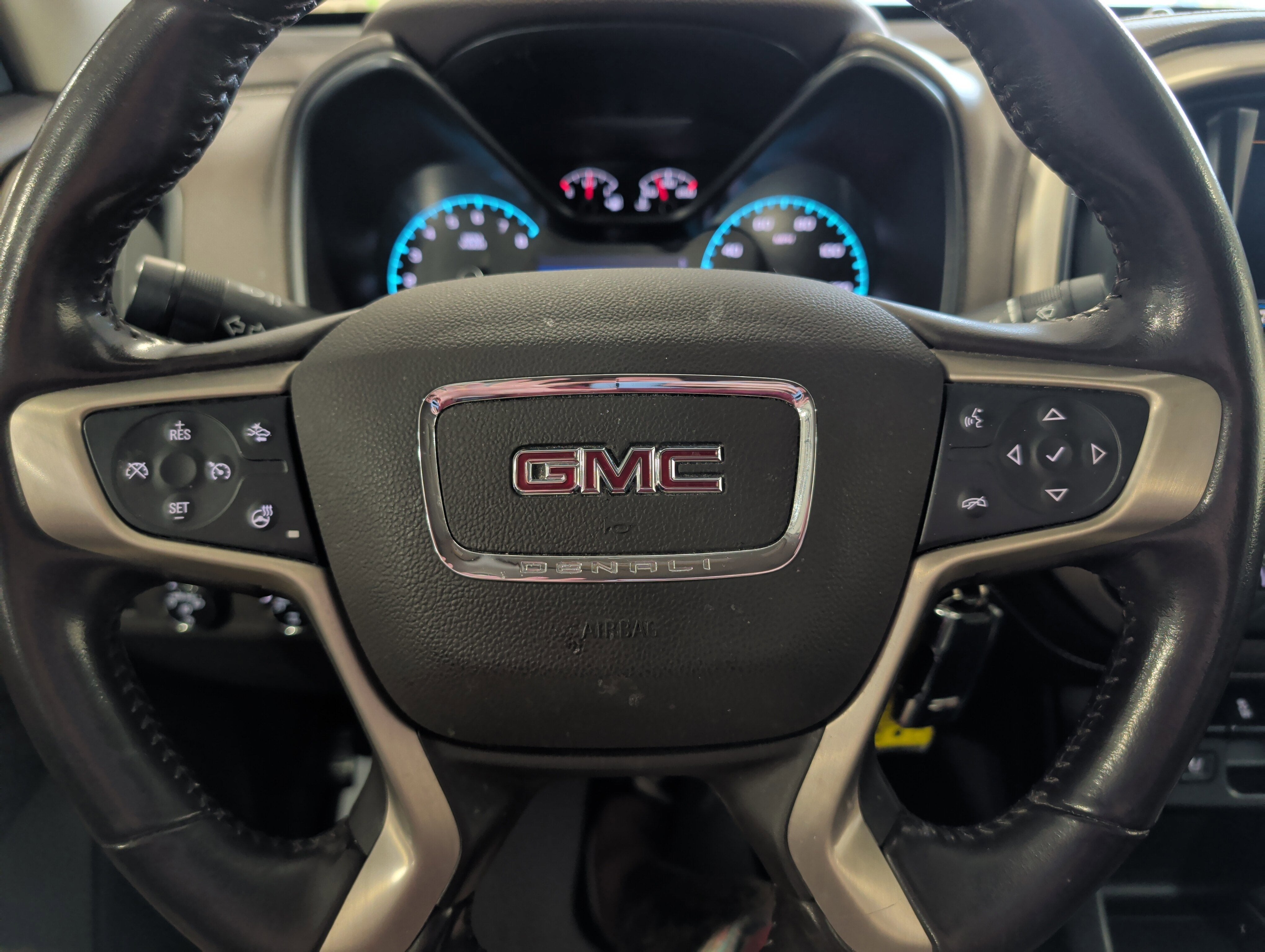 2021 GMC Canyon Denali