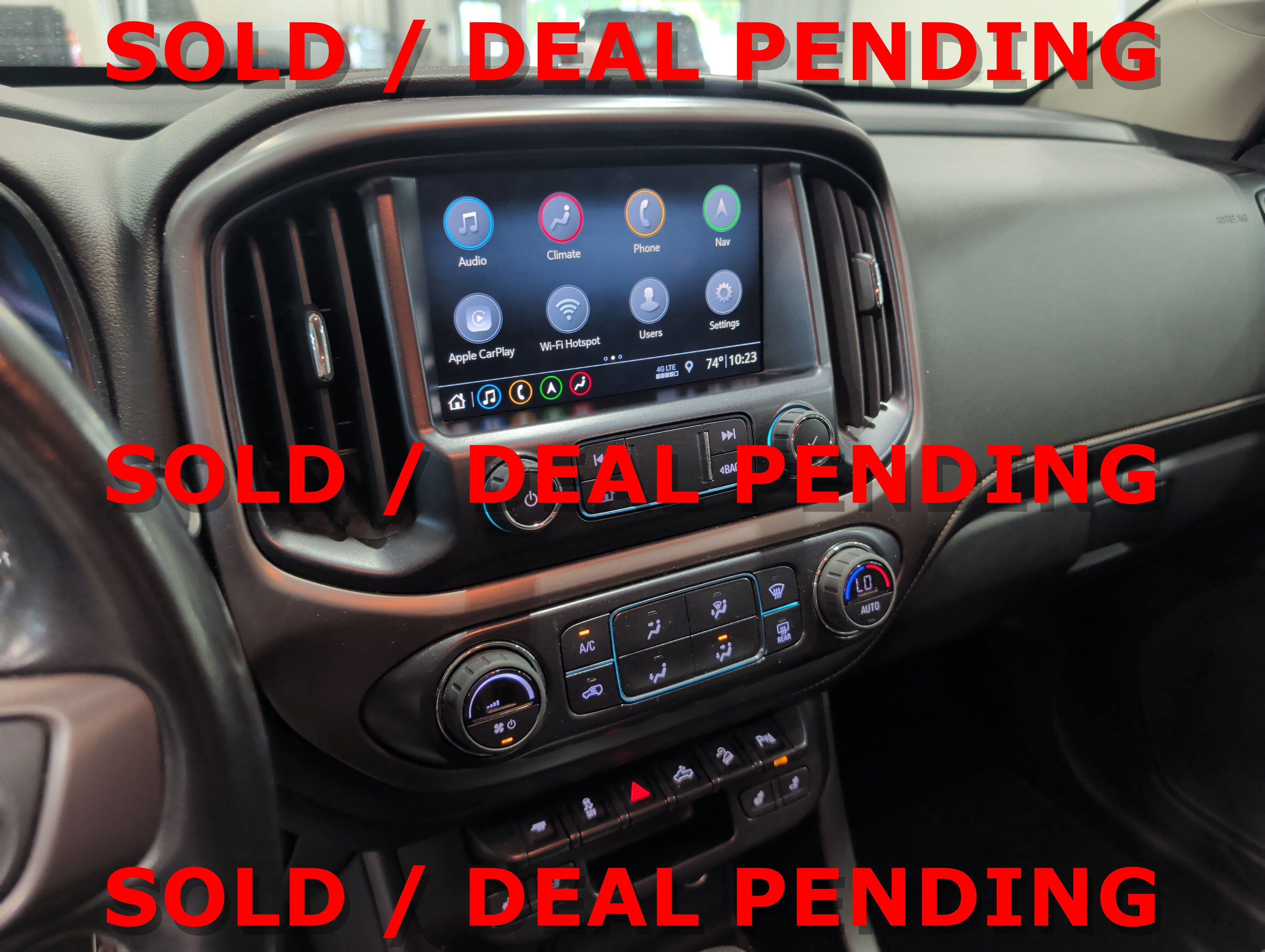 2022 GMC Canyon 4WD AT4 w/Leather