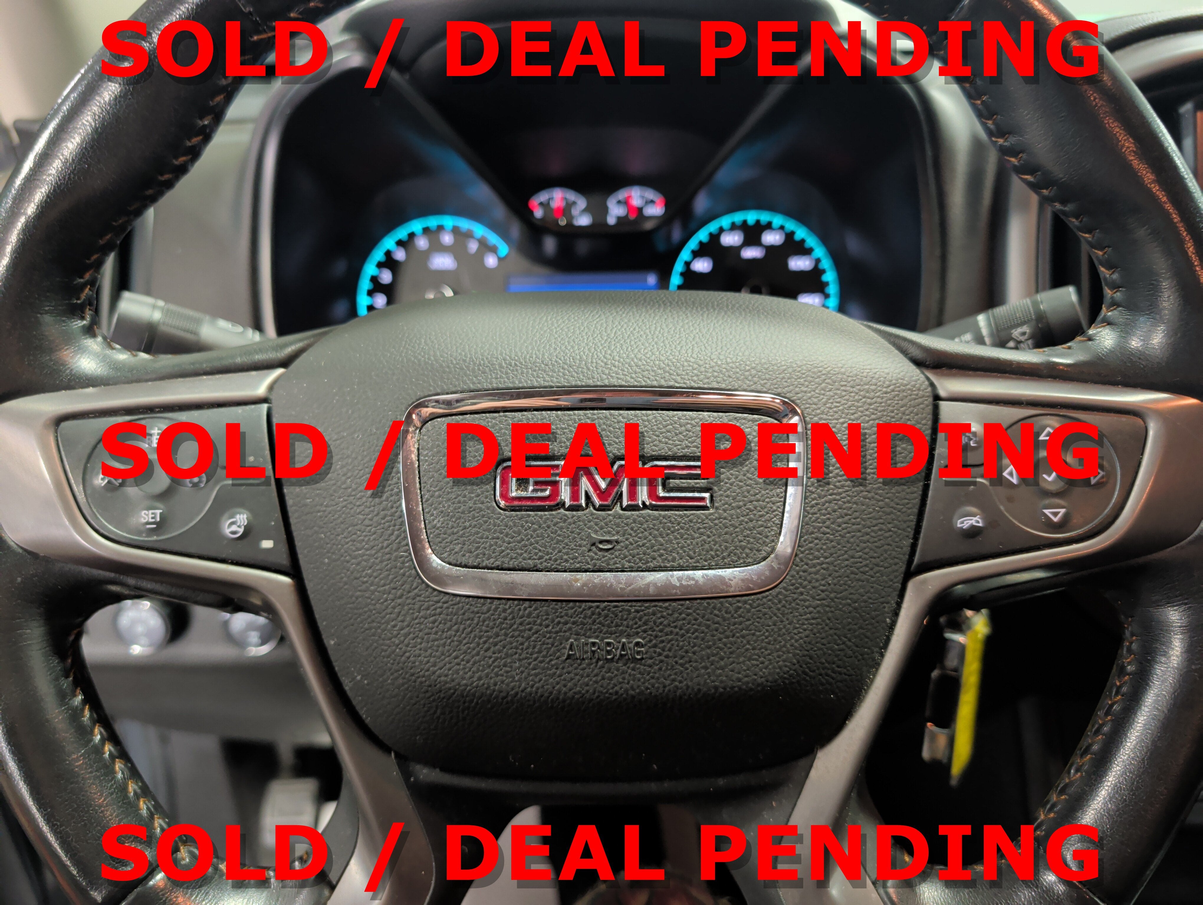 2022 GMC Canyon 4WD AT4 w/Leather