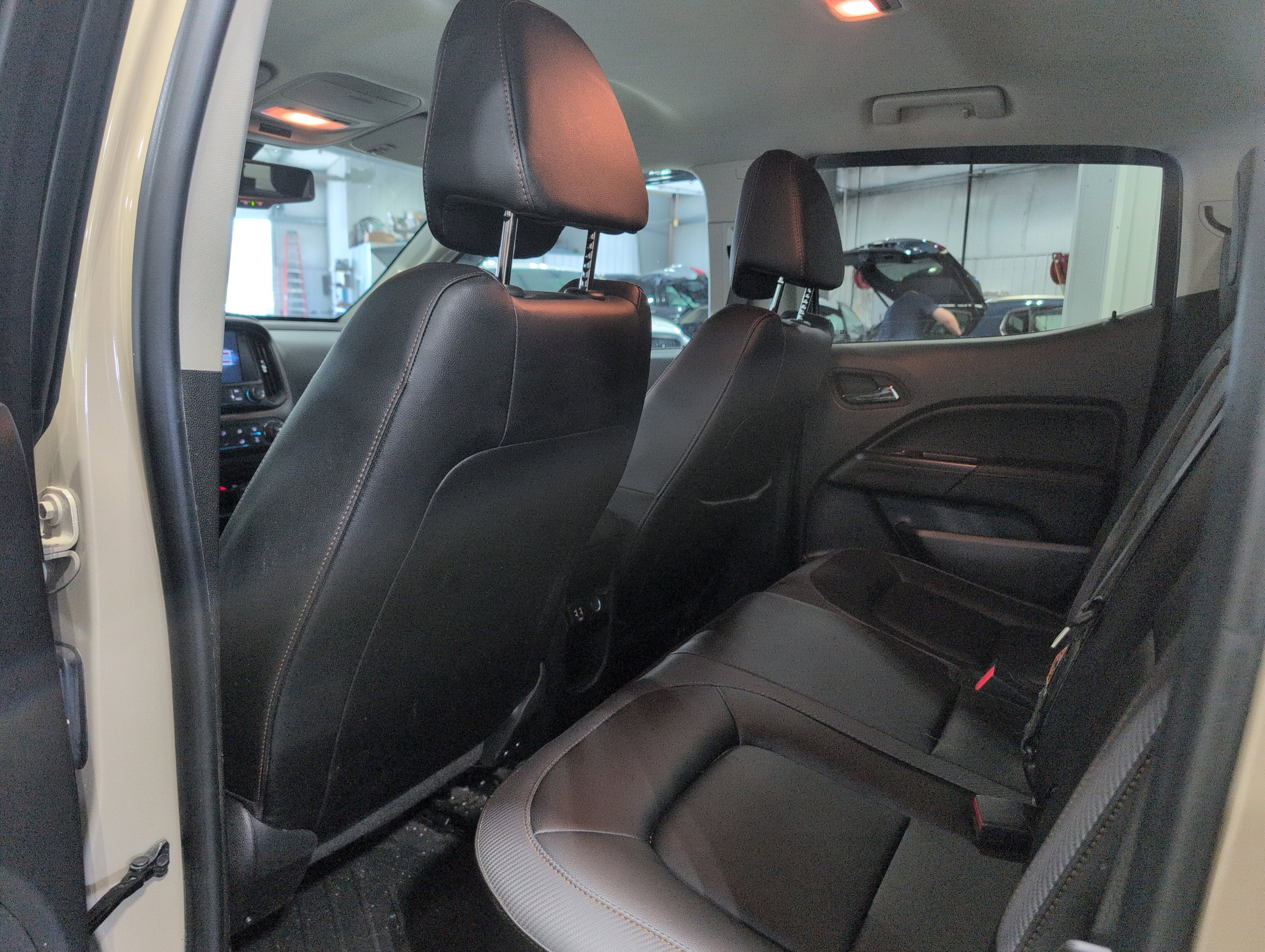 2022 GMC Canyon AT4 - Leather