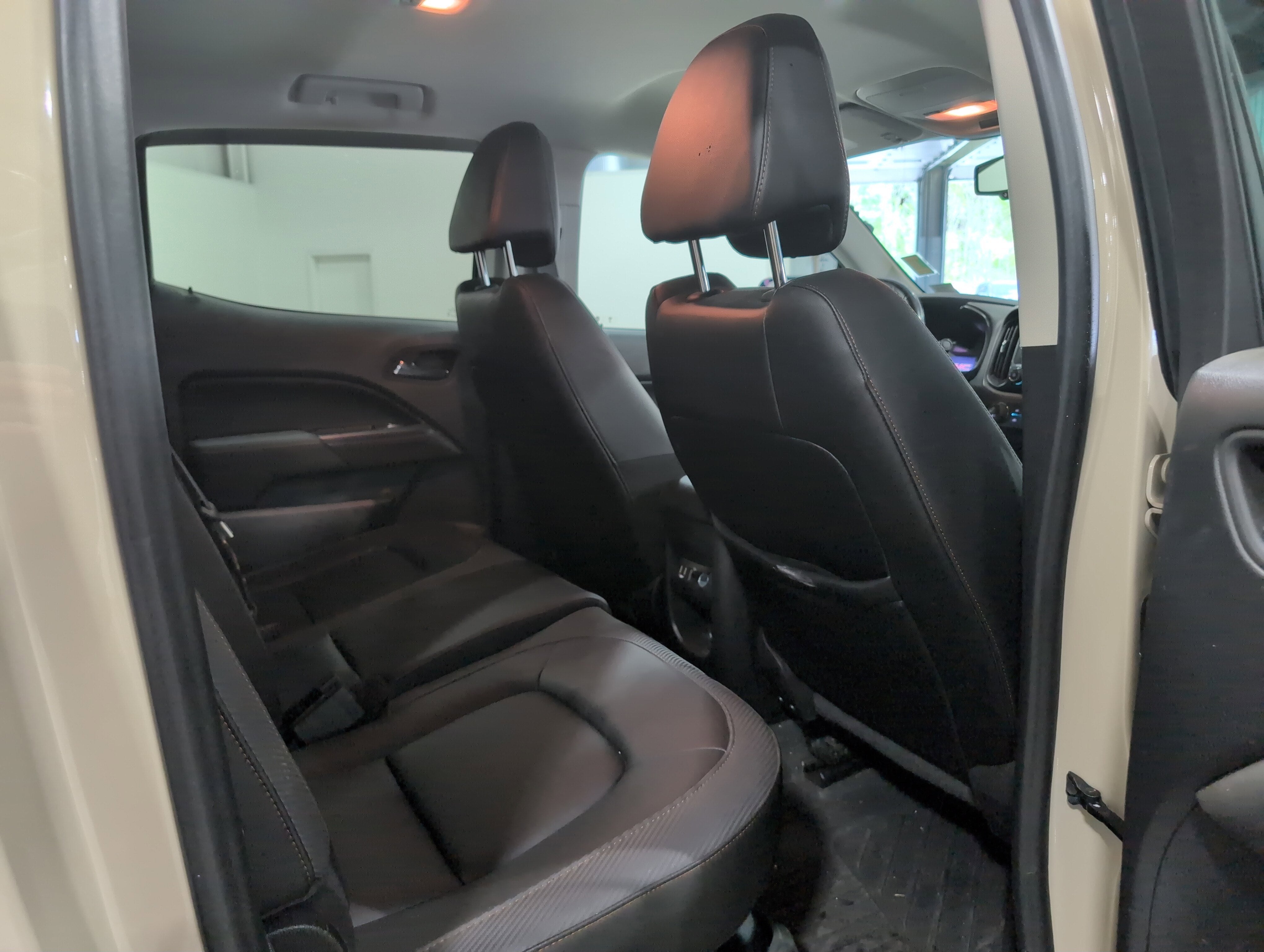 2022 GMC Canyon AT4 - Leather