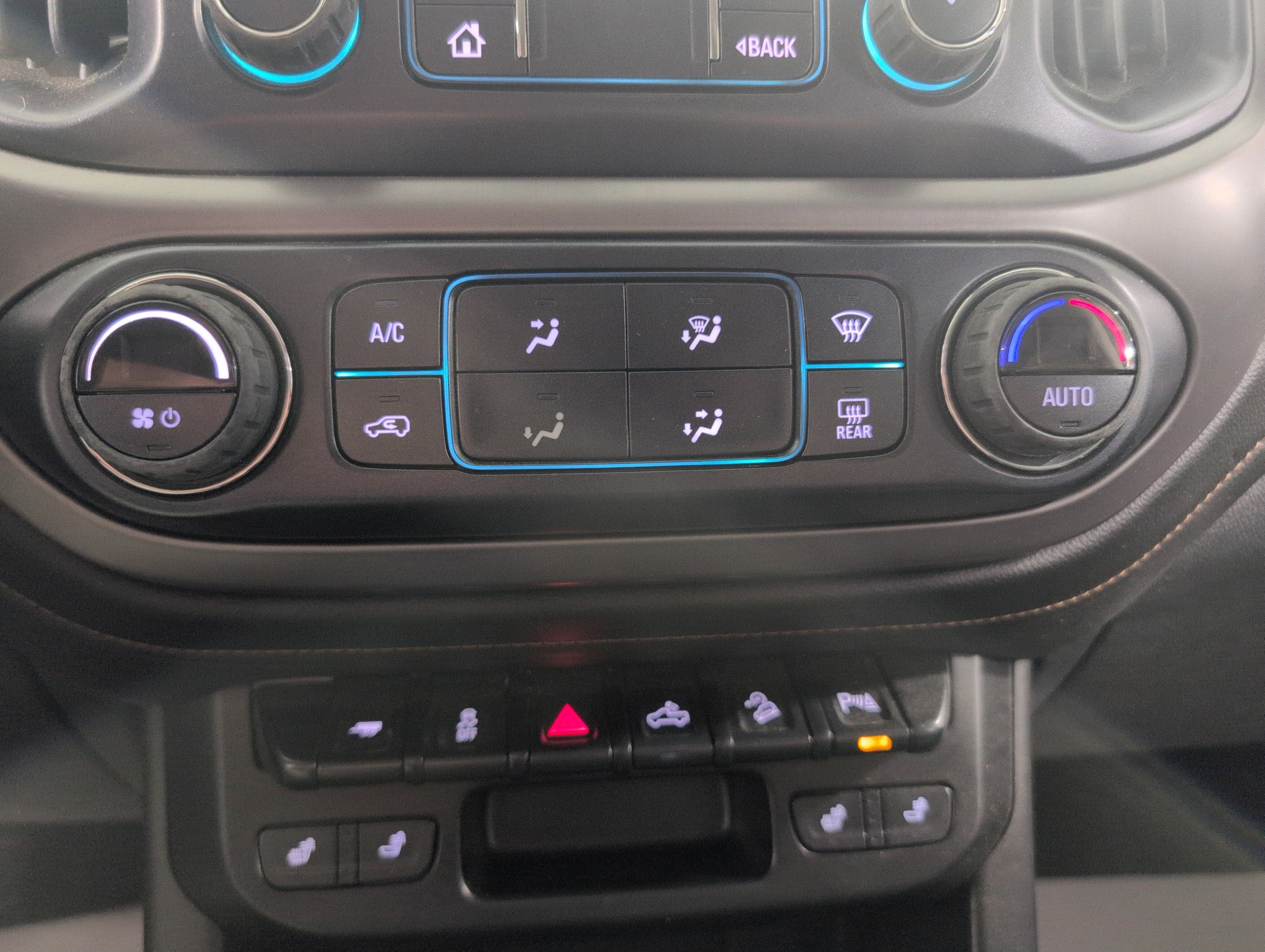 2022 GMC Canyon AT4 - Leather