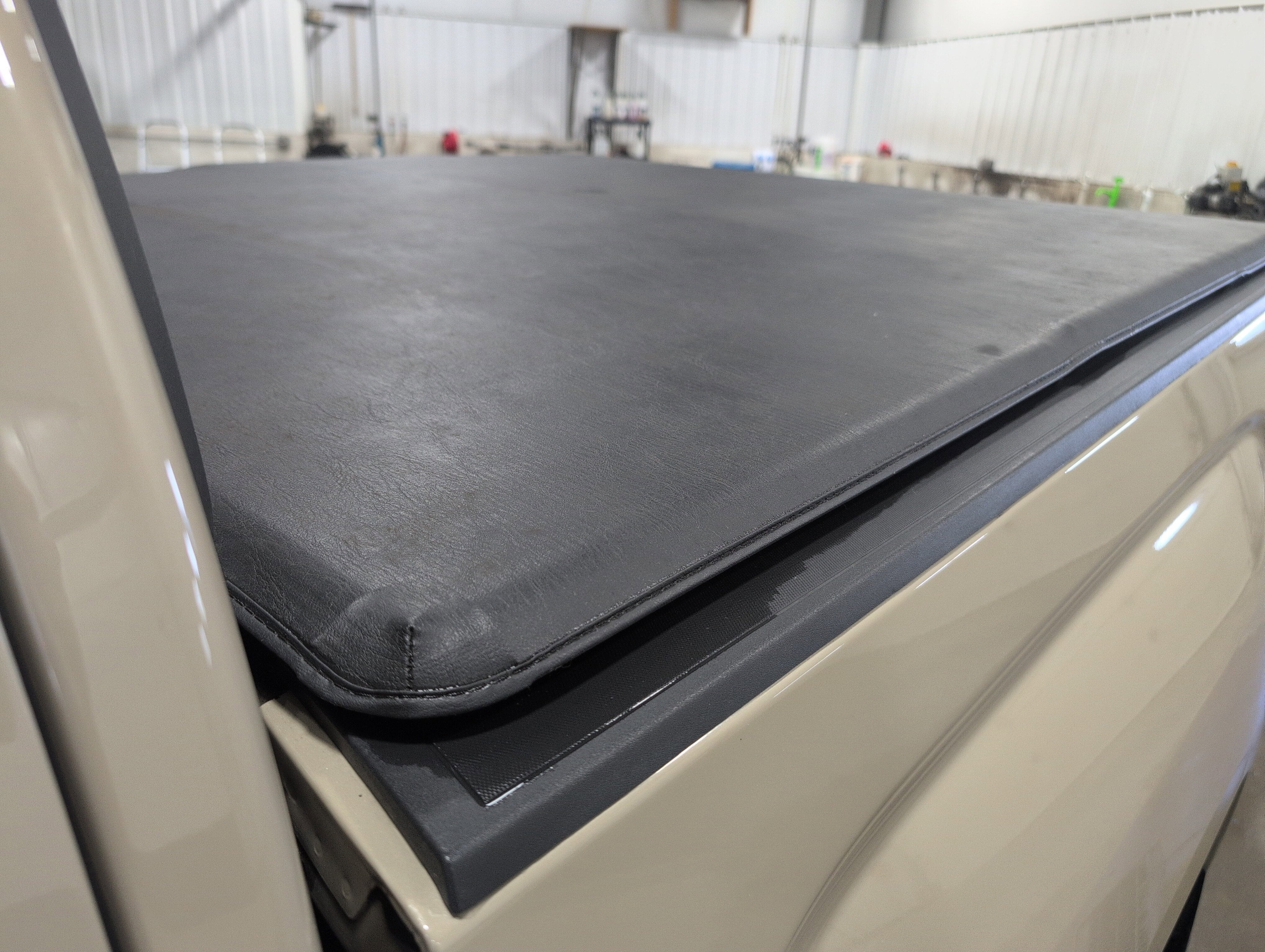 2022 GMC Canyon AT4 - Leather