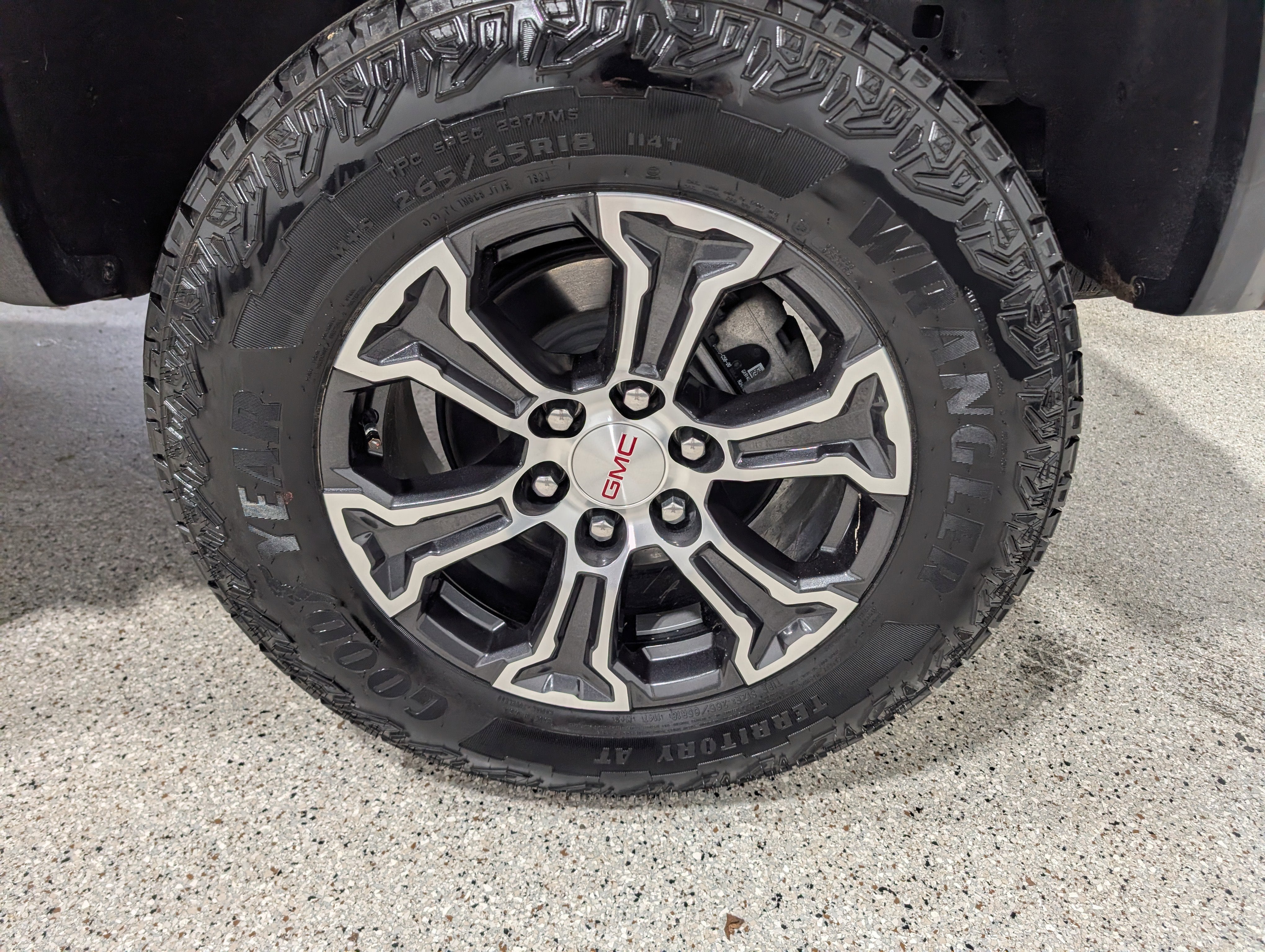 2024 GMC Canyon AT4 - Photo 13