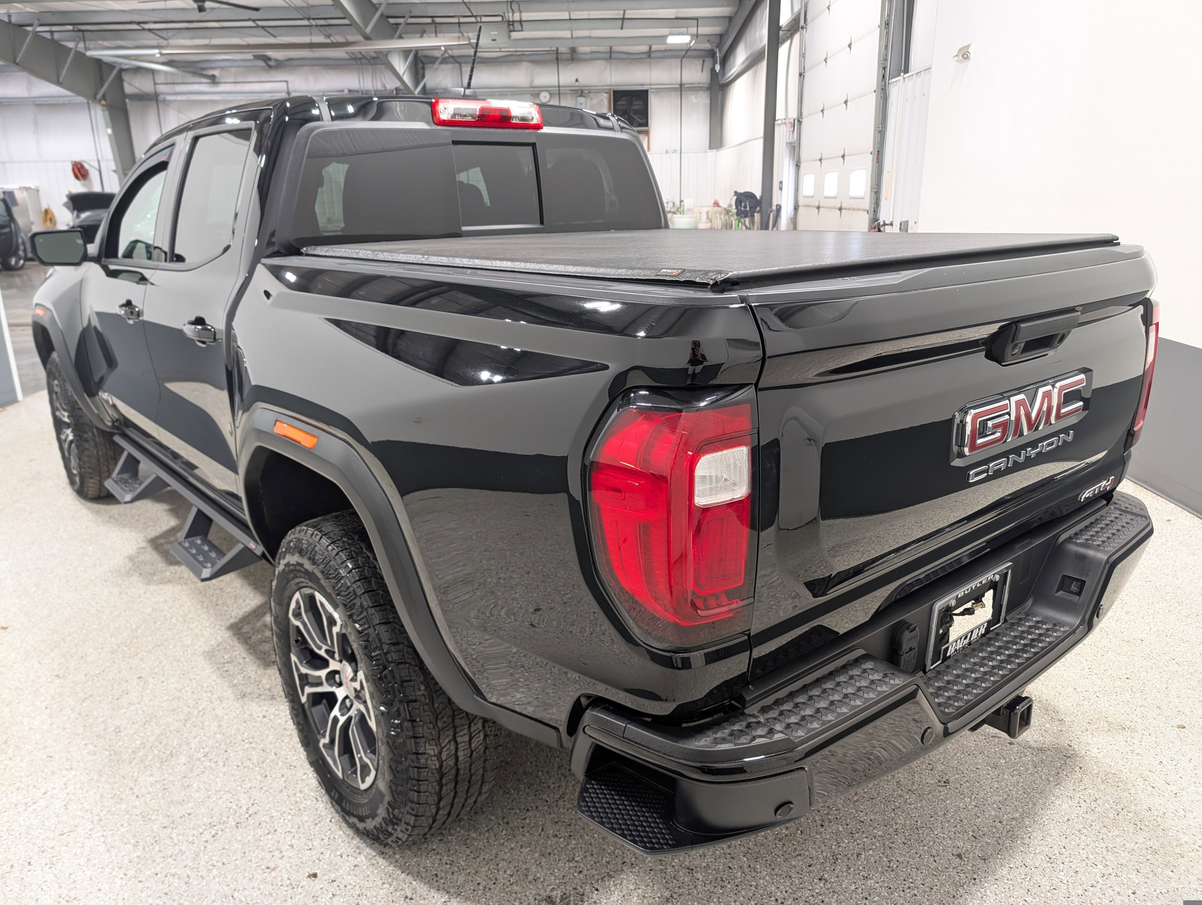 2024 GMC Canyon AT4