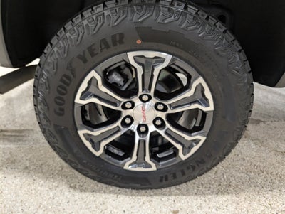 2023 GMC Canyon AT4