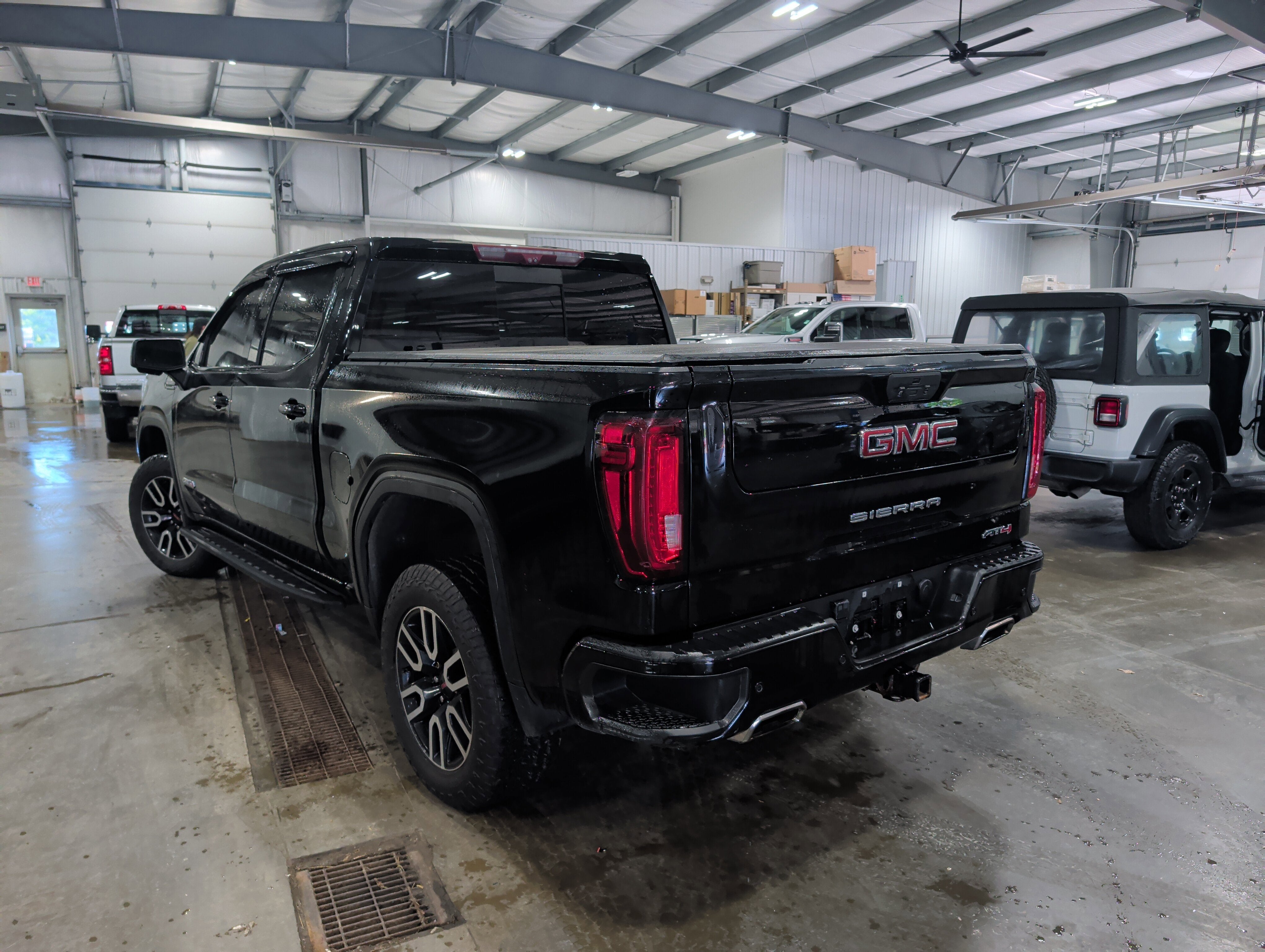 2021 GMC Sierra 1500 AT4
