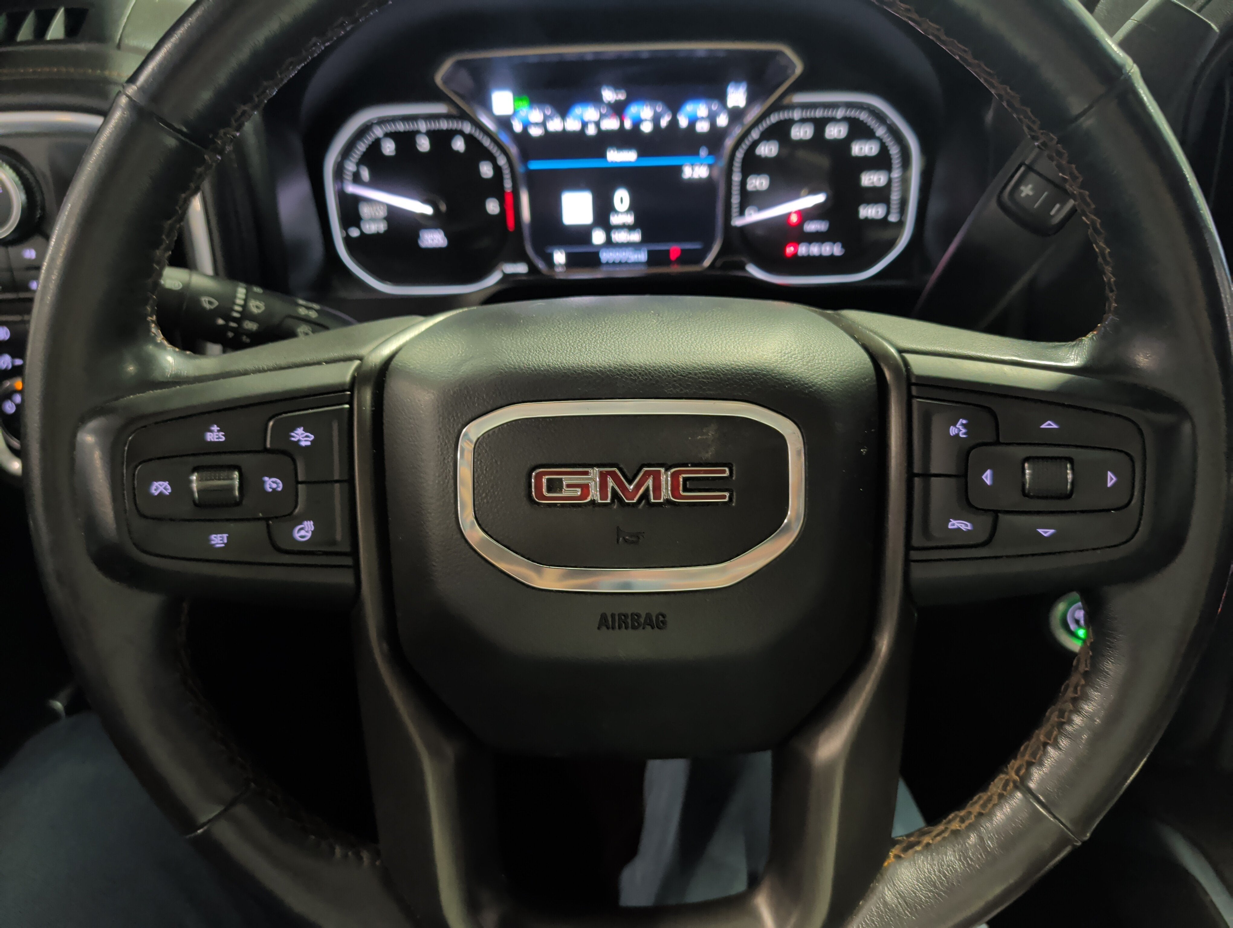 2021 GMC Sierra 1500 AT4