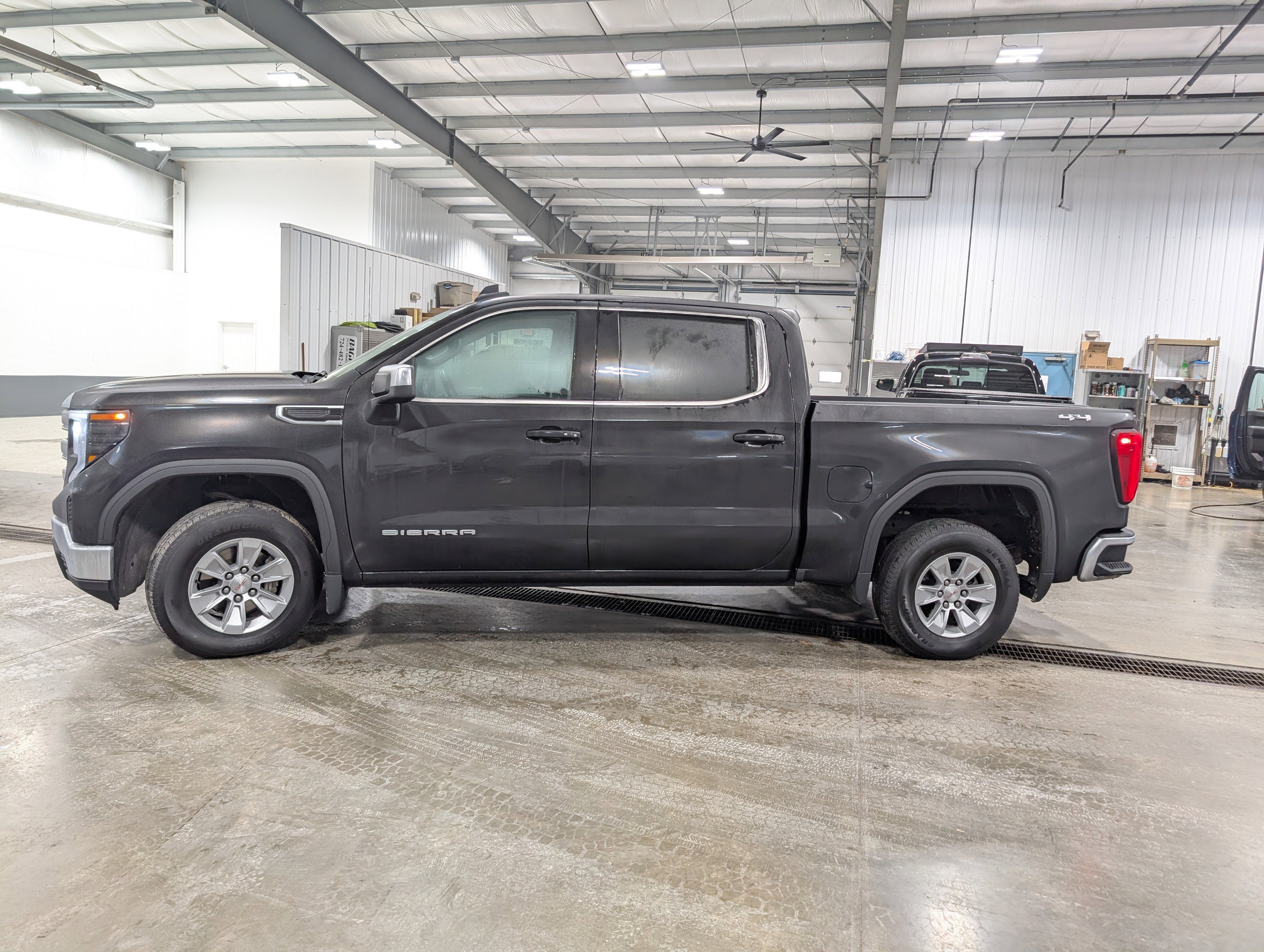 2023 GMC Sierra 1500 SLE