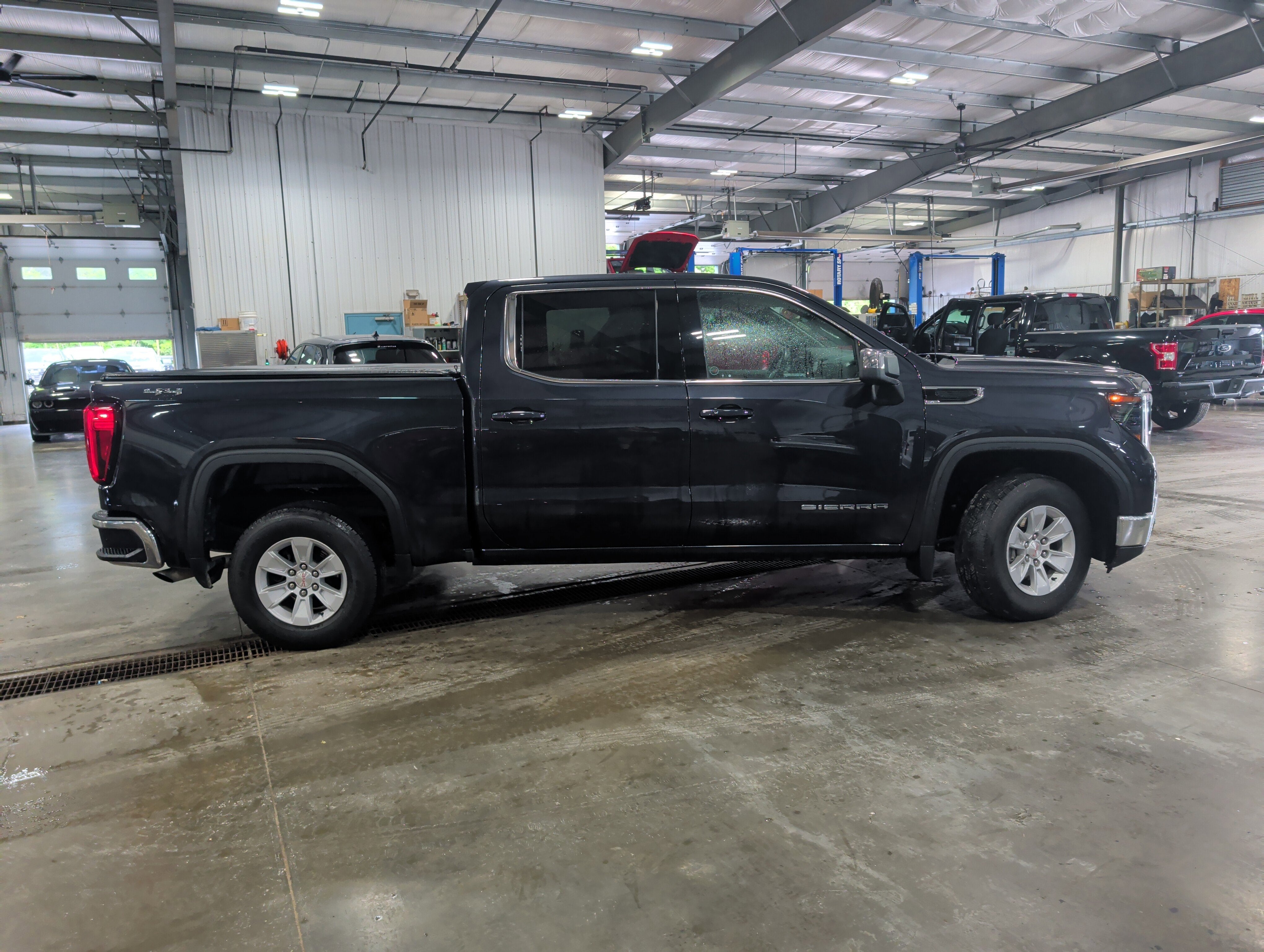 2023 GMC Sierra 1500 SLE