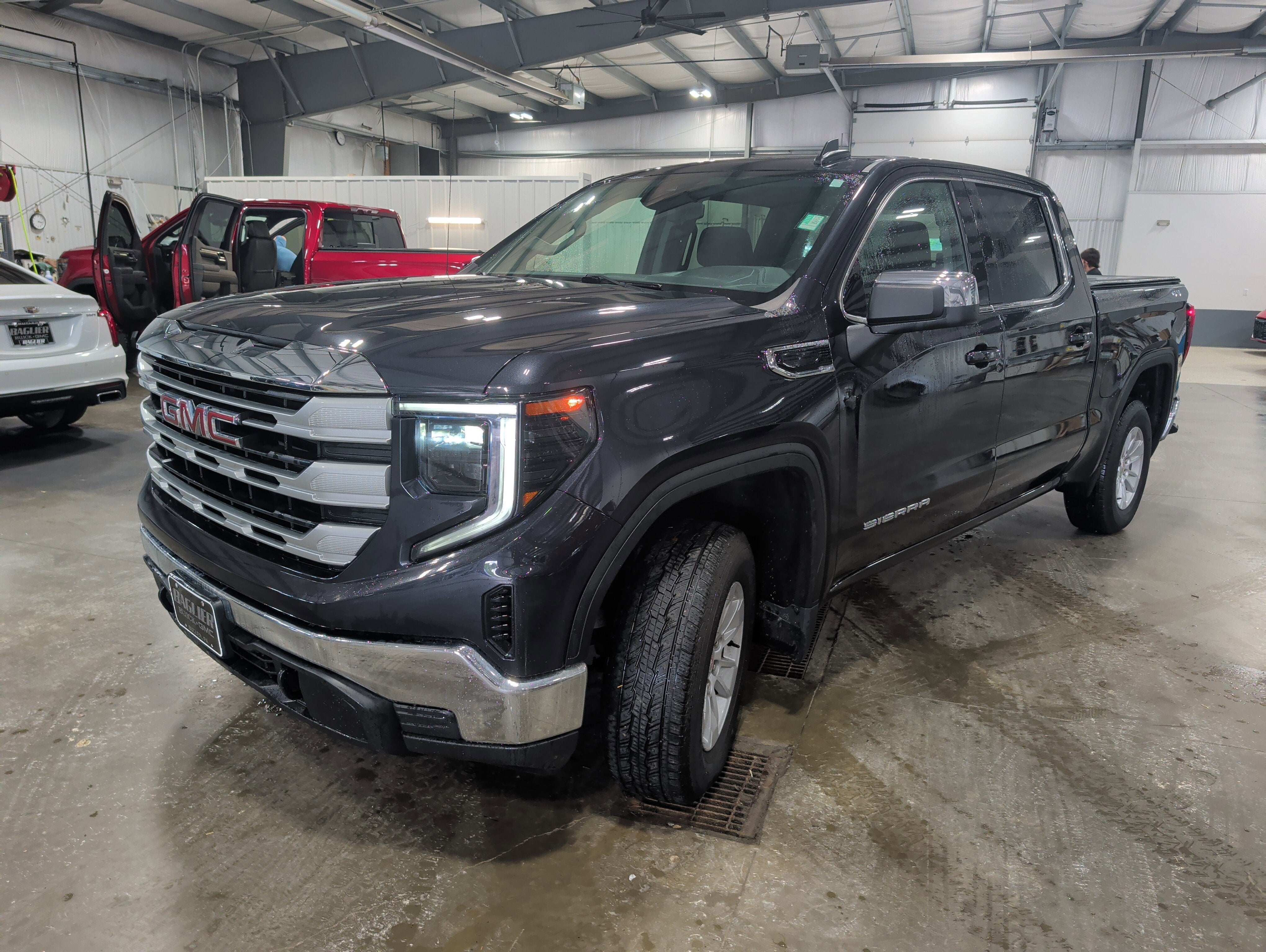 2023 GMC Sierra 1500 SLE