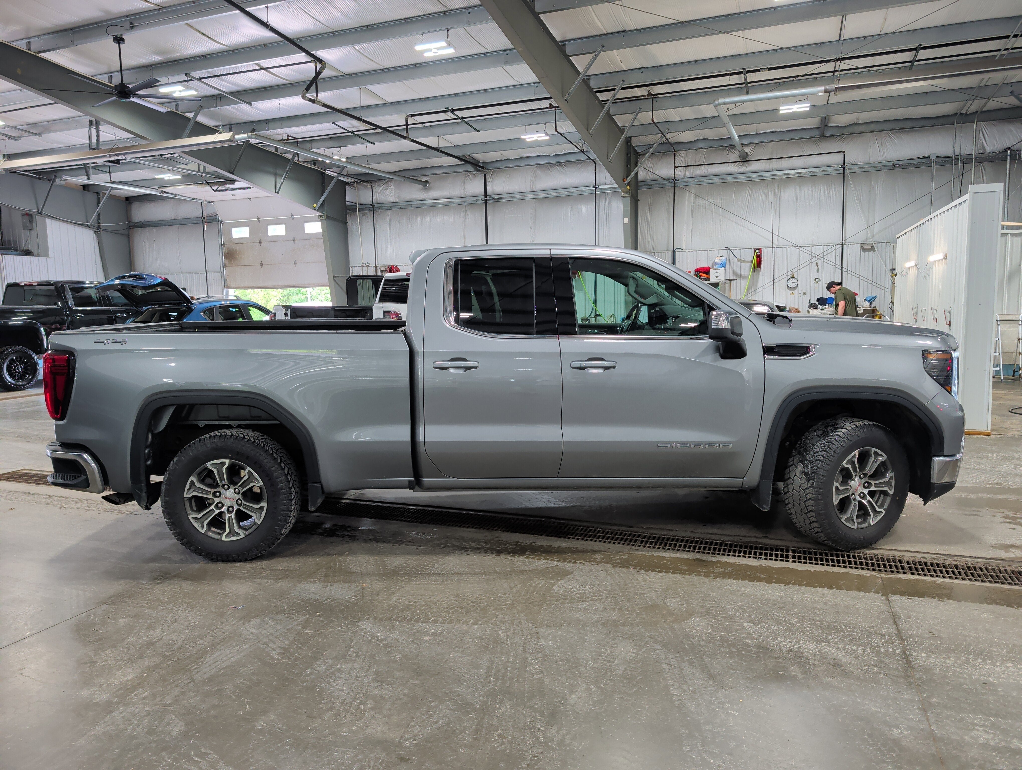 2023 GMC Sierra 1500 SLE