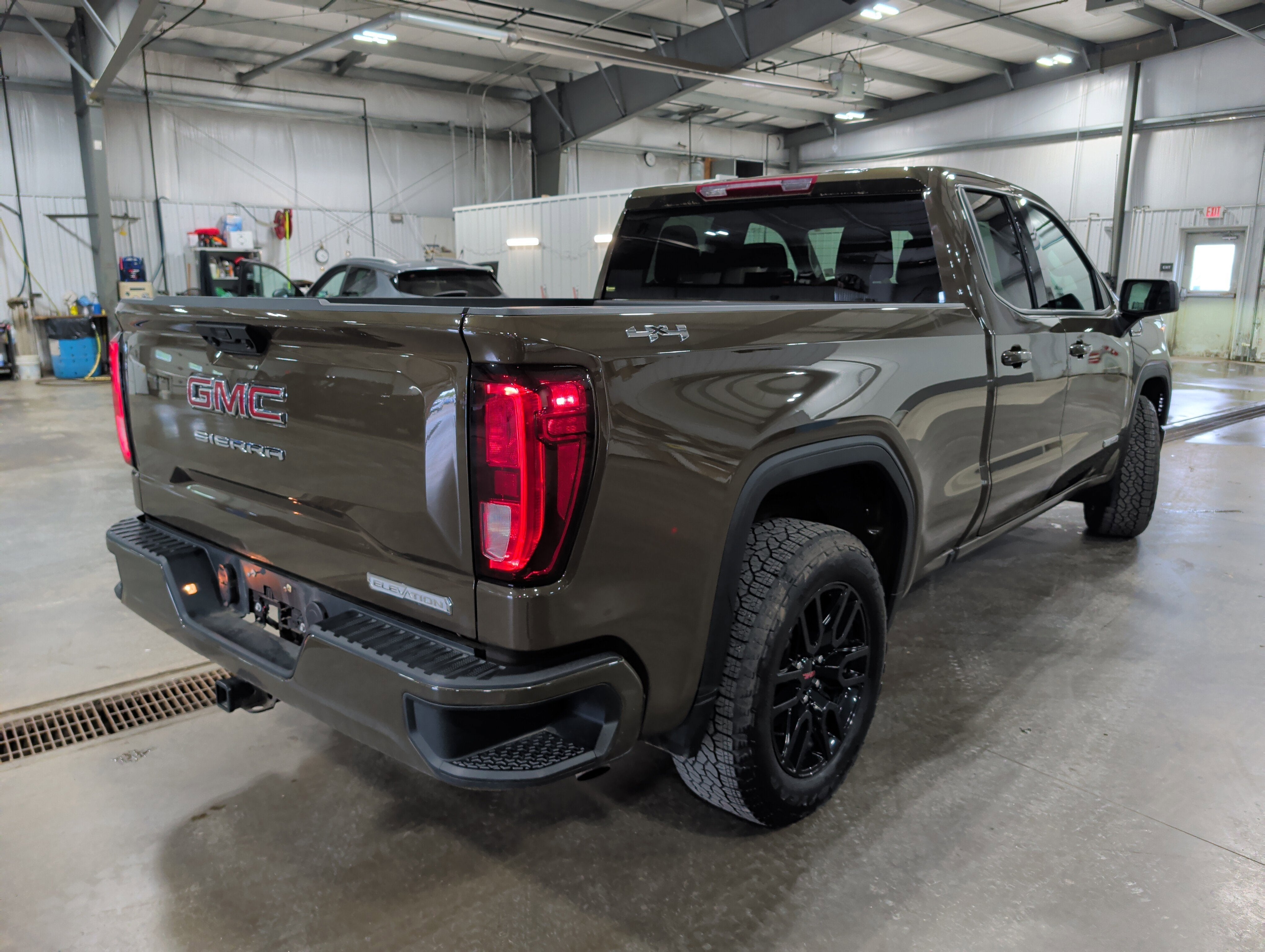 2024 GMC Sierra 1500 Elevation