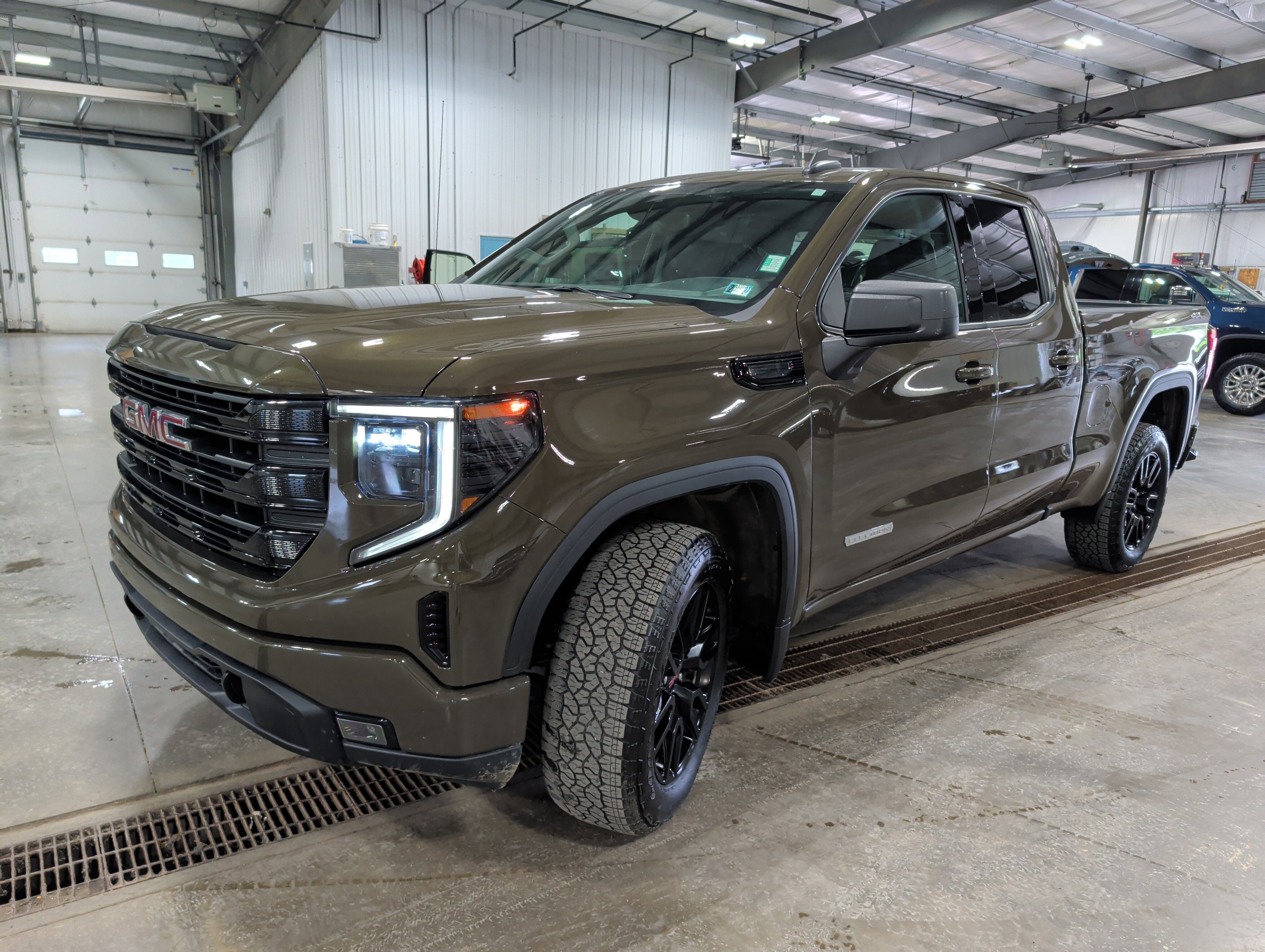 2024 GMC Sierra 1500 Elevation
