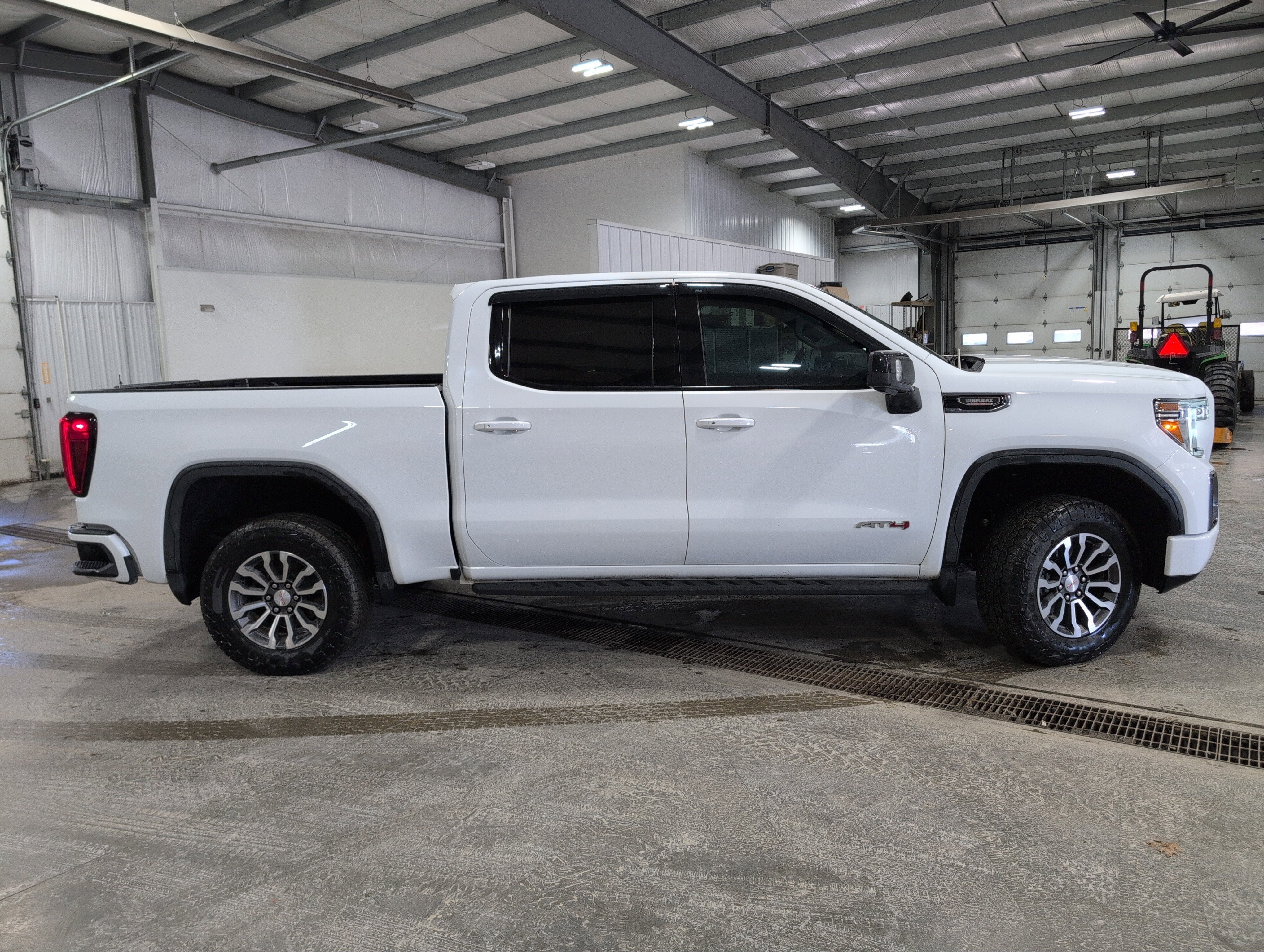 2022 GMC Sierra 1500 Limited AT4