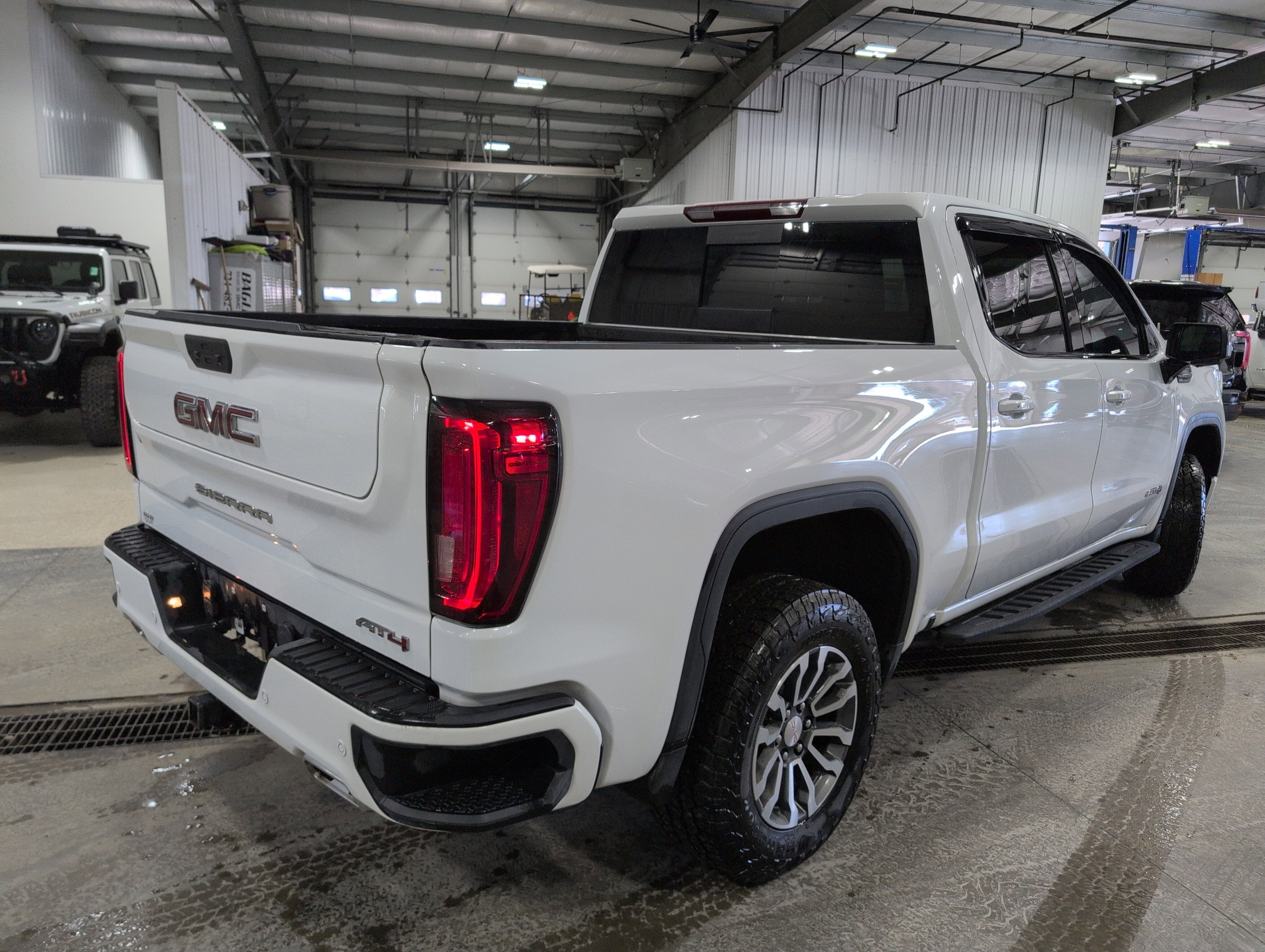 2022 GMC Sierra 1500 Limited AT4