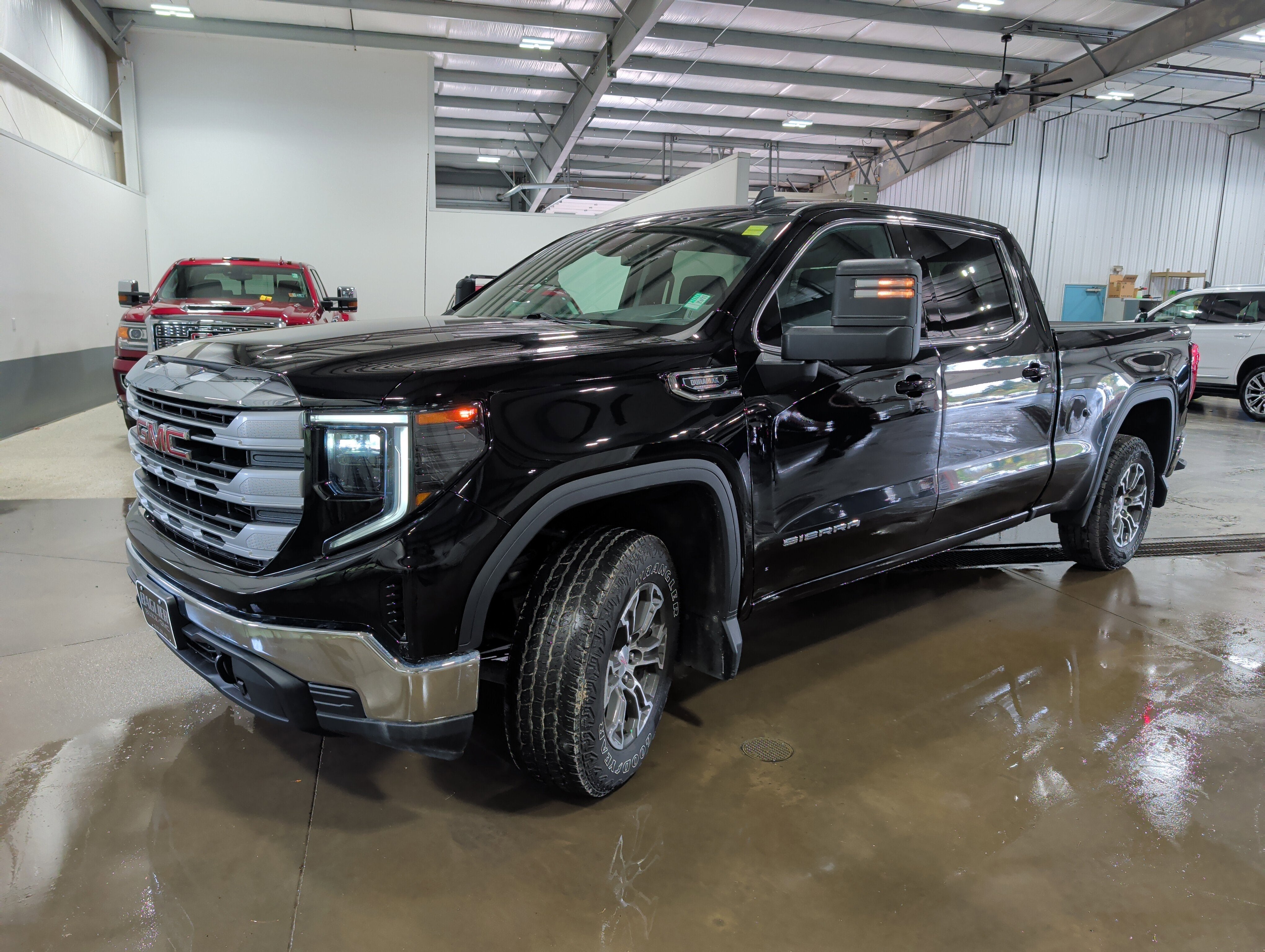 2024 GMC Sierra 1500 SLE