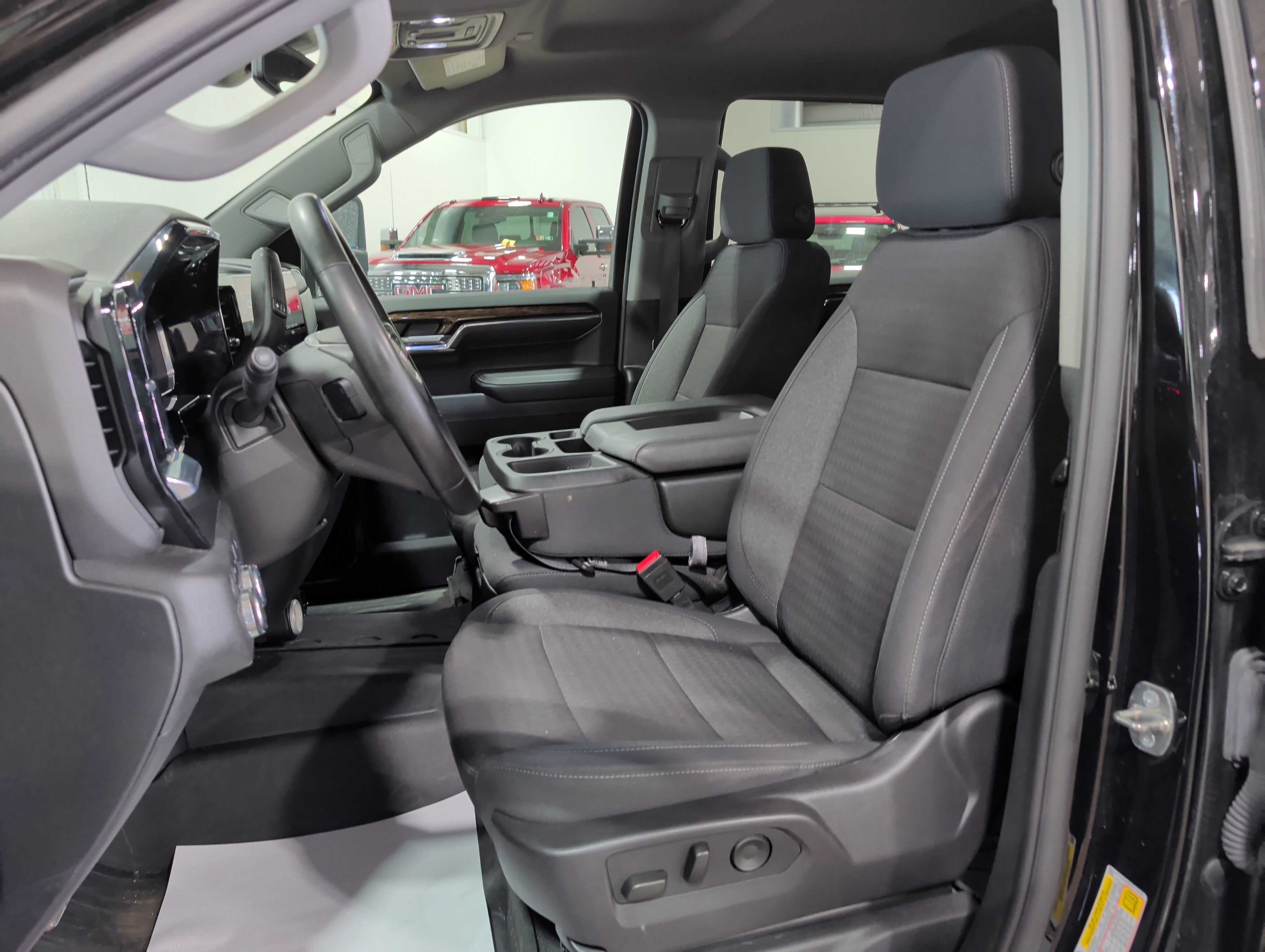 2024 GMC Sierra 1500 SLE