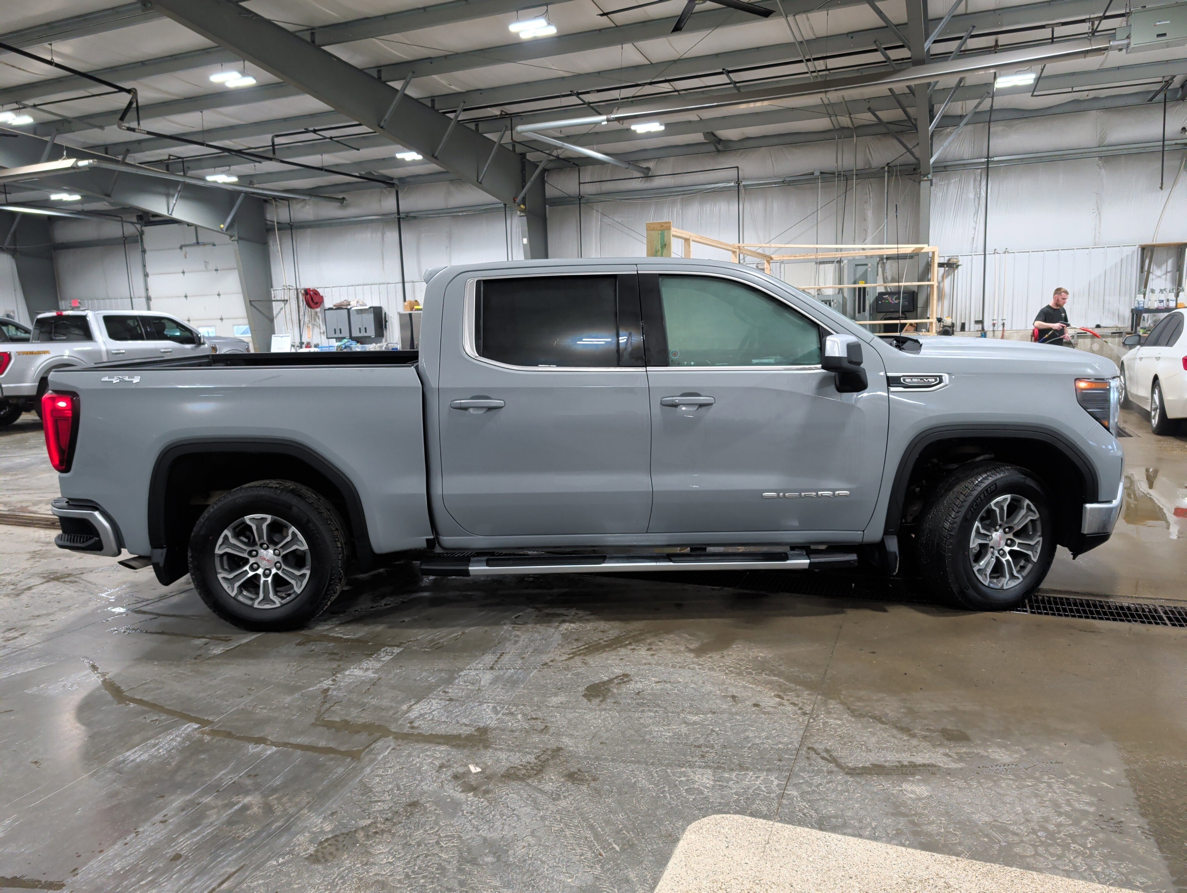 2024 GMC Sierra 1500 SLE