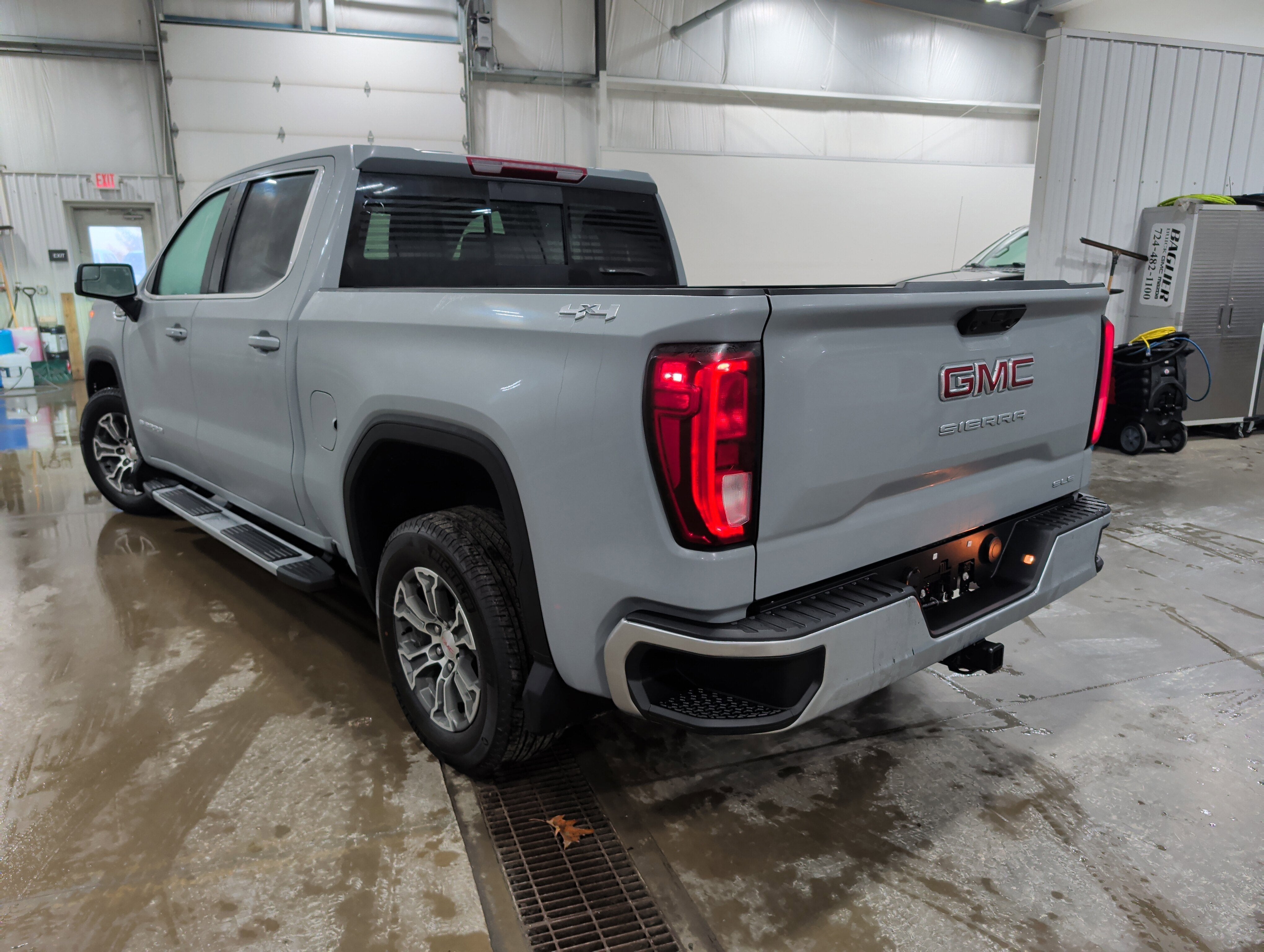 2024 GMC Sierra 1500 SLE