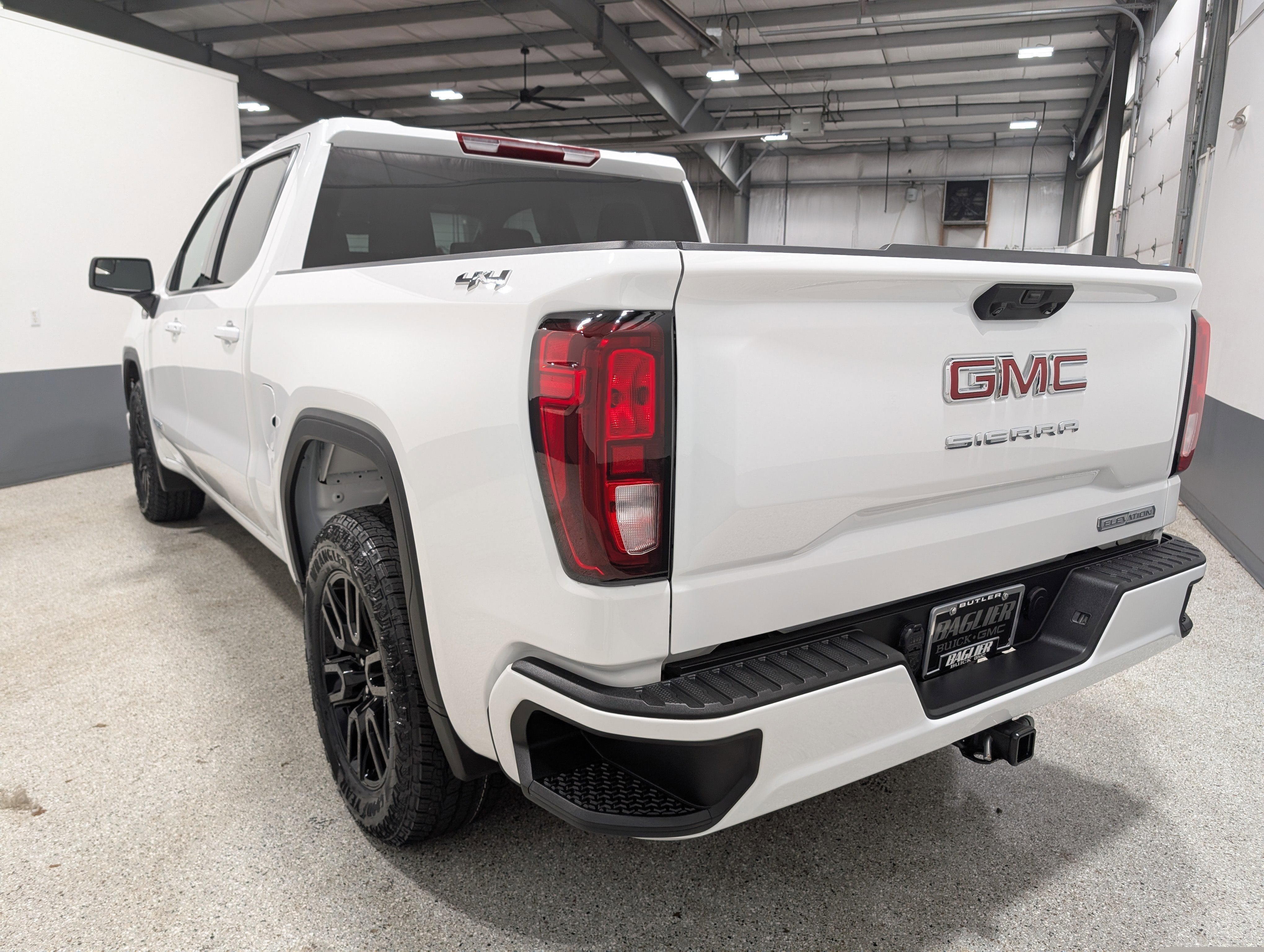 2025 GMC Sierra 1500 Elevation