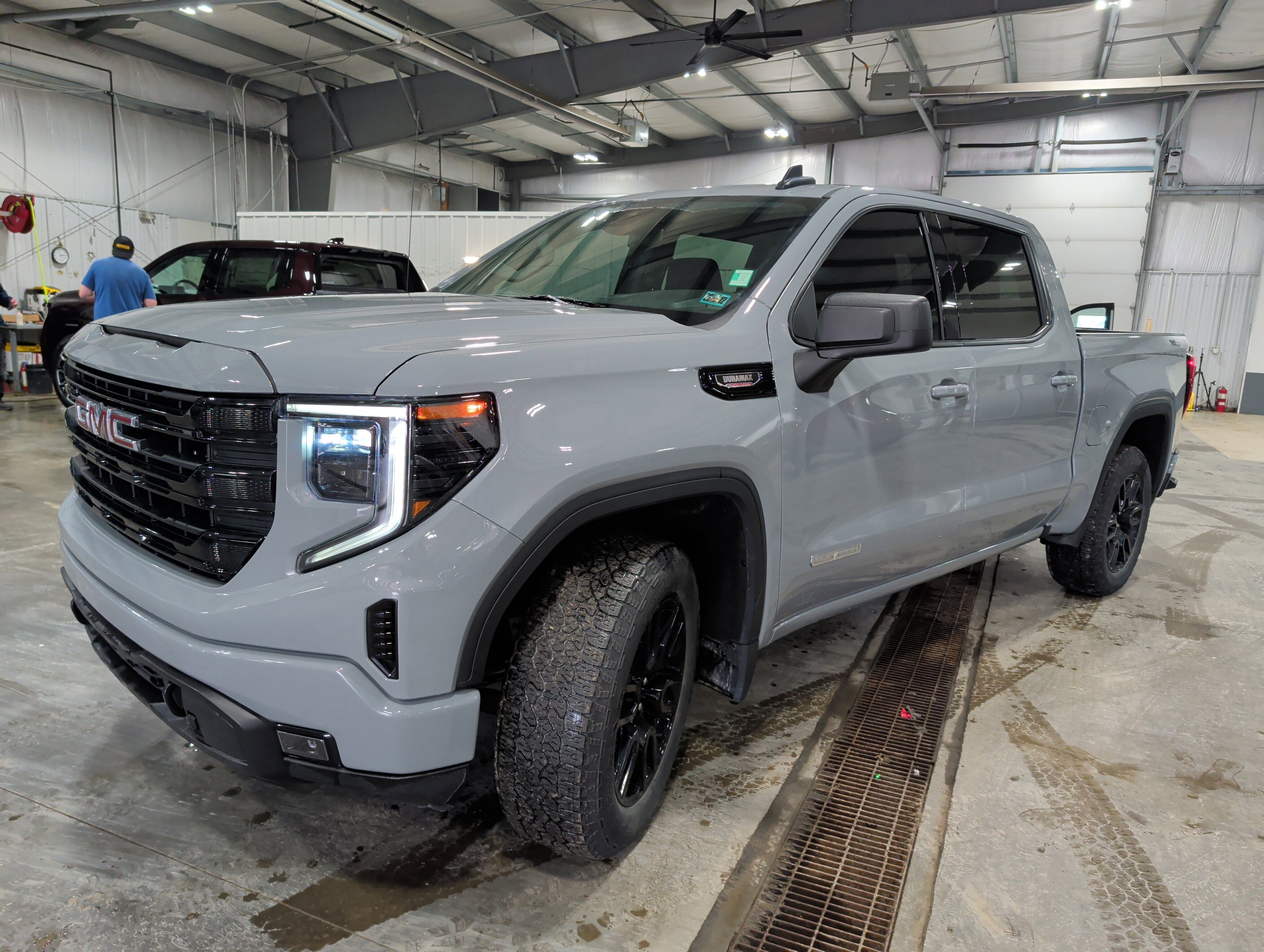 2024 GMC Sierra 1500 Elevation