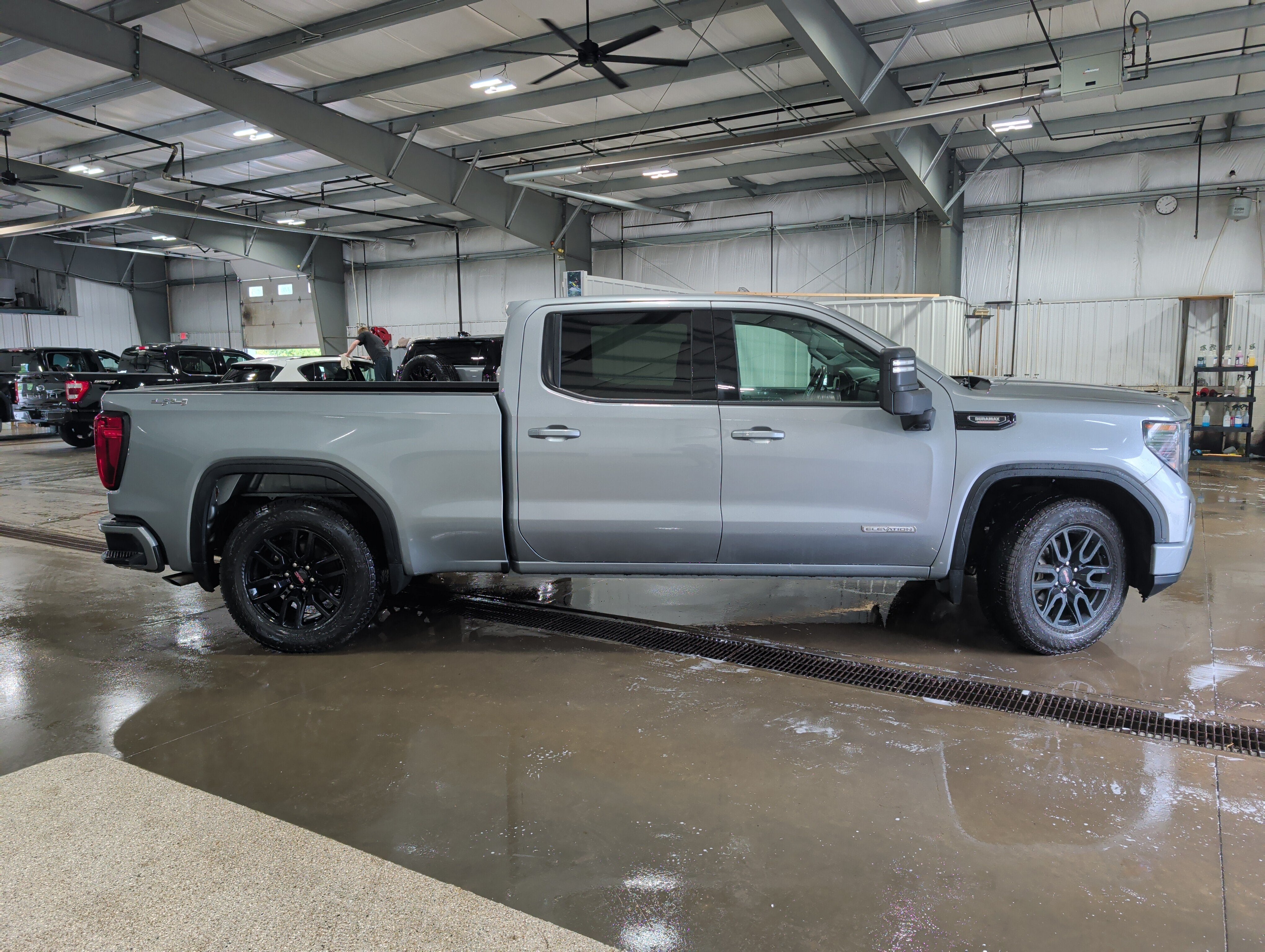 2025 GMC Sierra 1500 Elevation