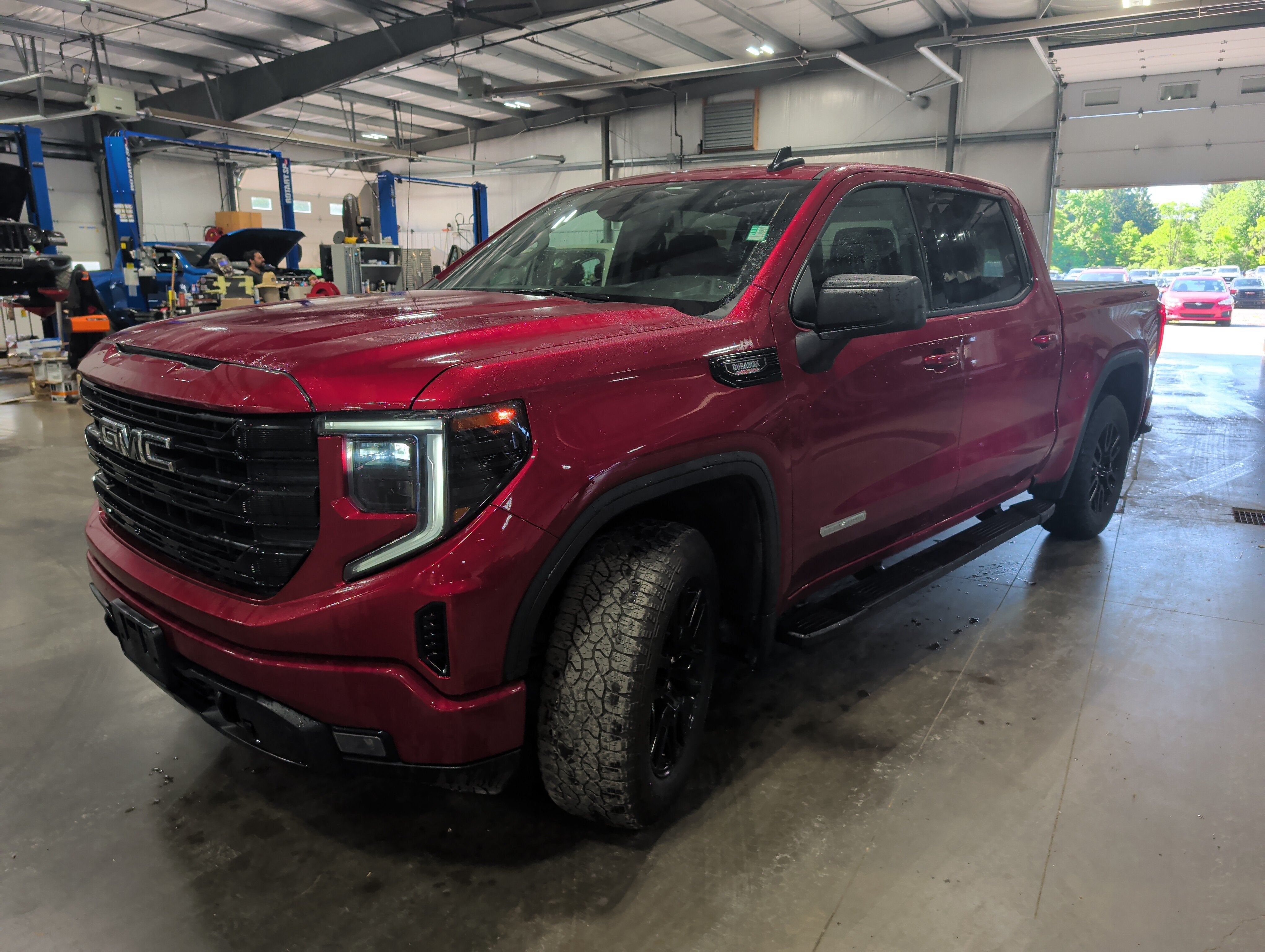 2024 GMC Sierra 1500 Elevation