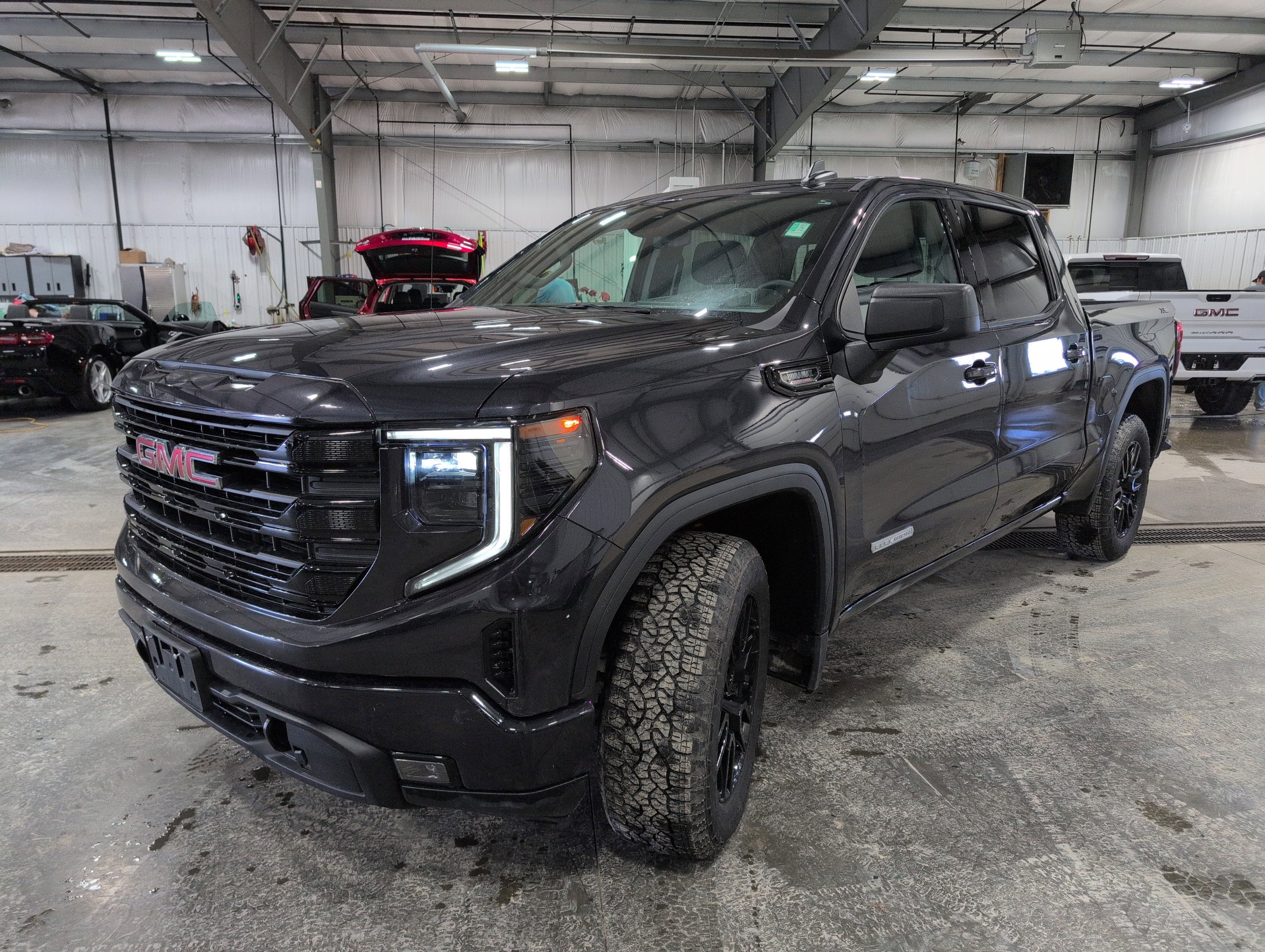 2025 GMC Sierra 1500 Elevation