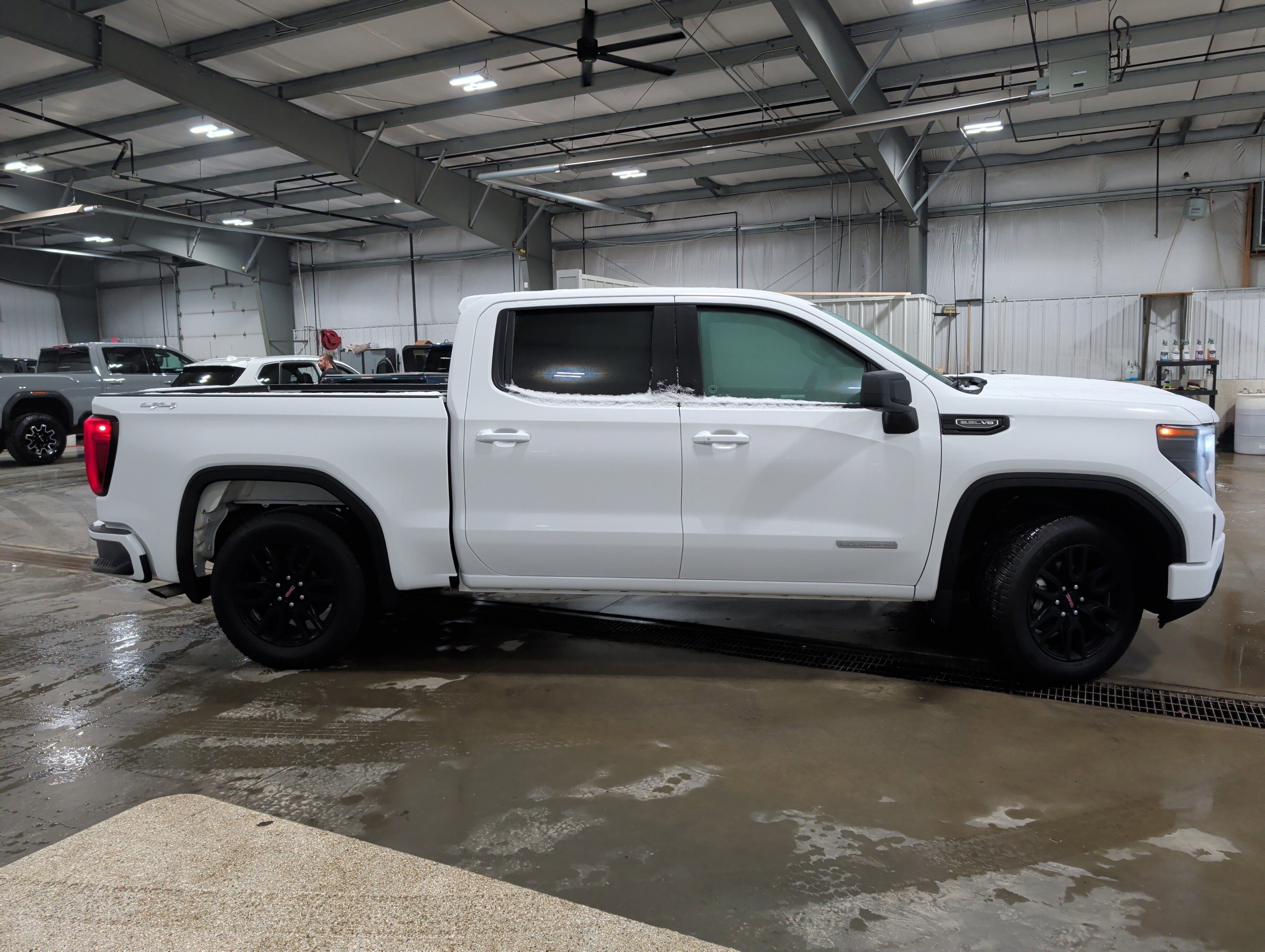 2025 GMC Sierra 1500 Elevation
