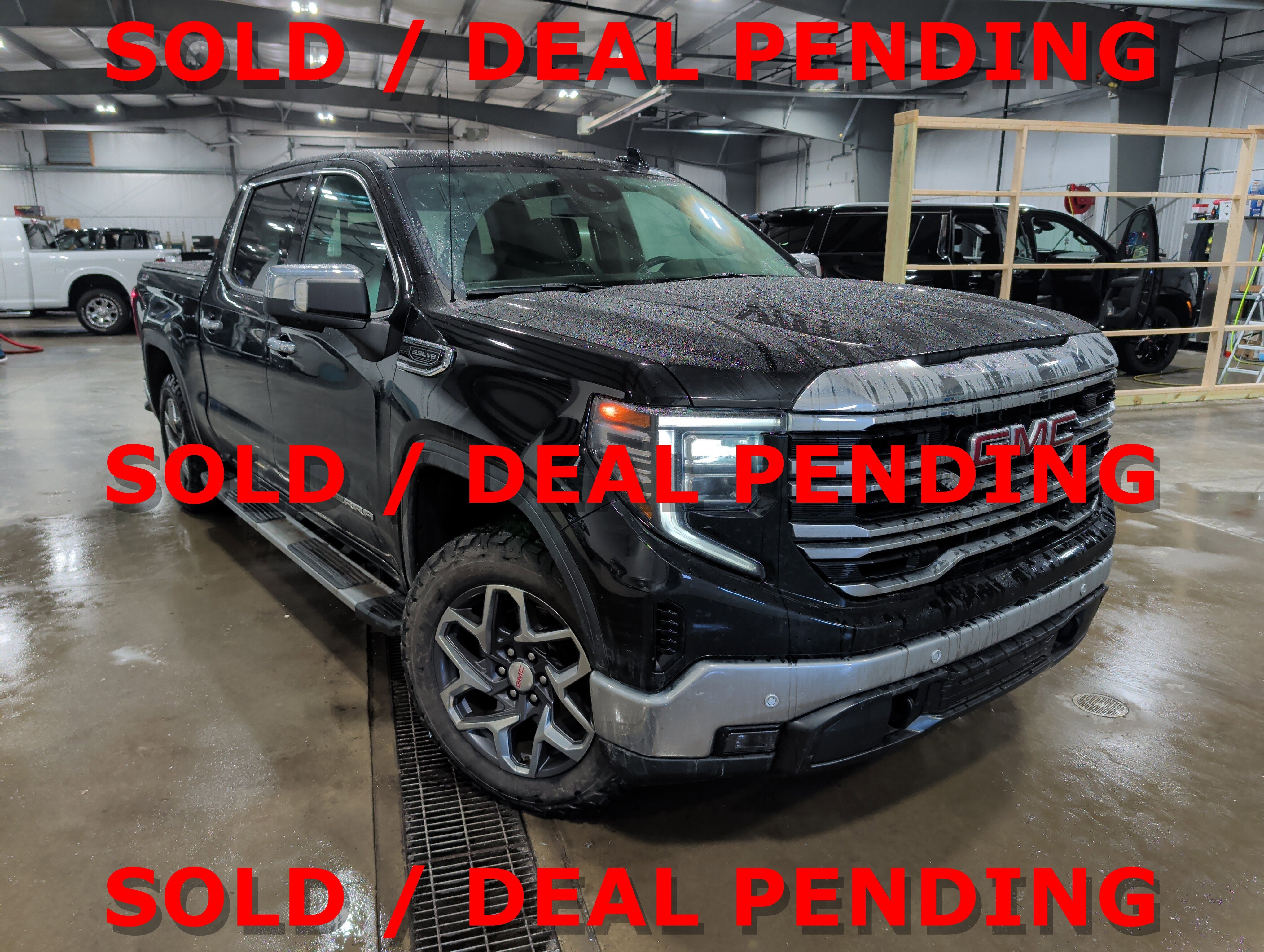 2024 GMC Sierra 1500 SLT