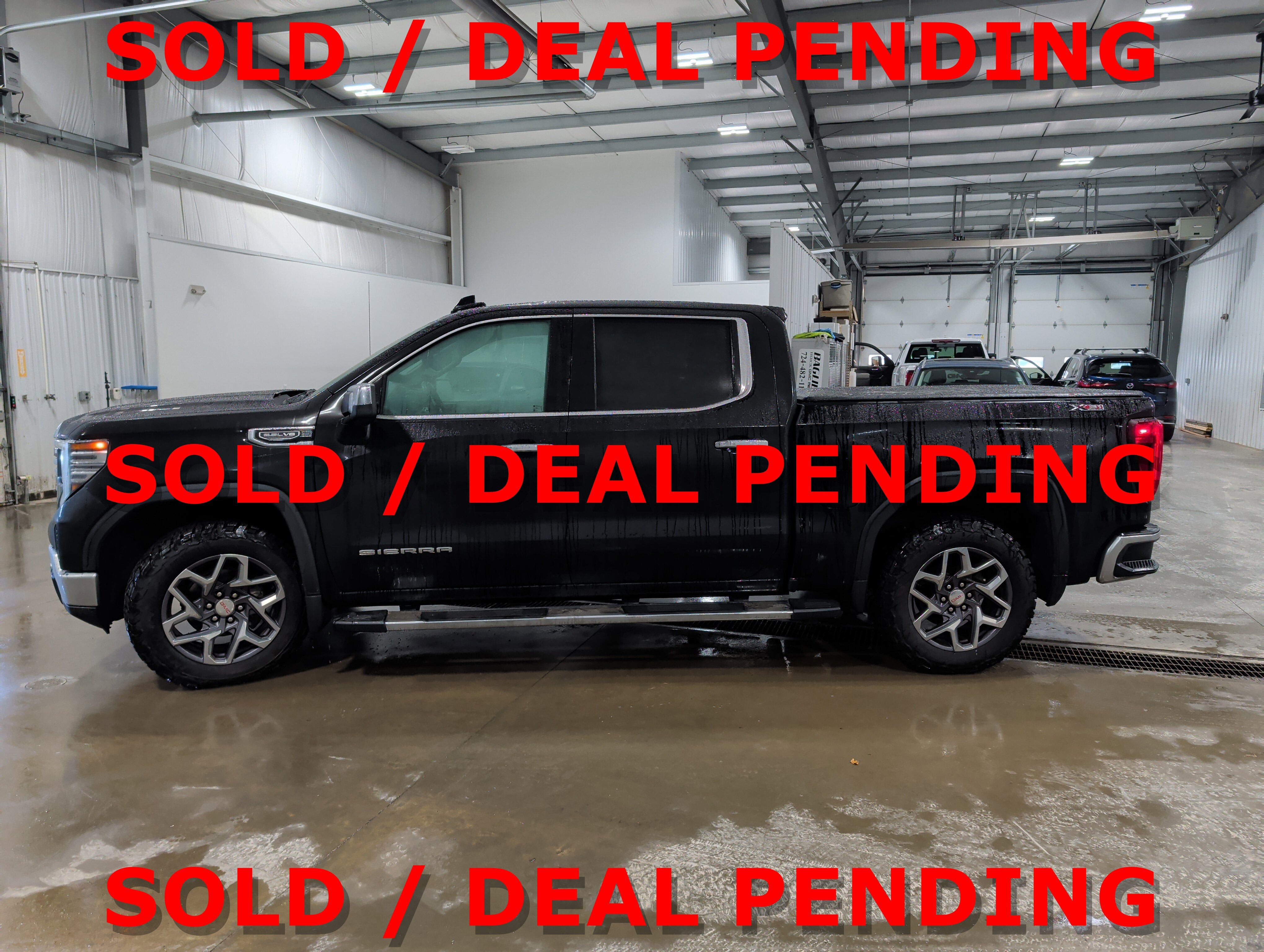 2024 GMC Sierra 1500 SLT