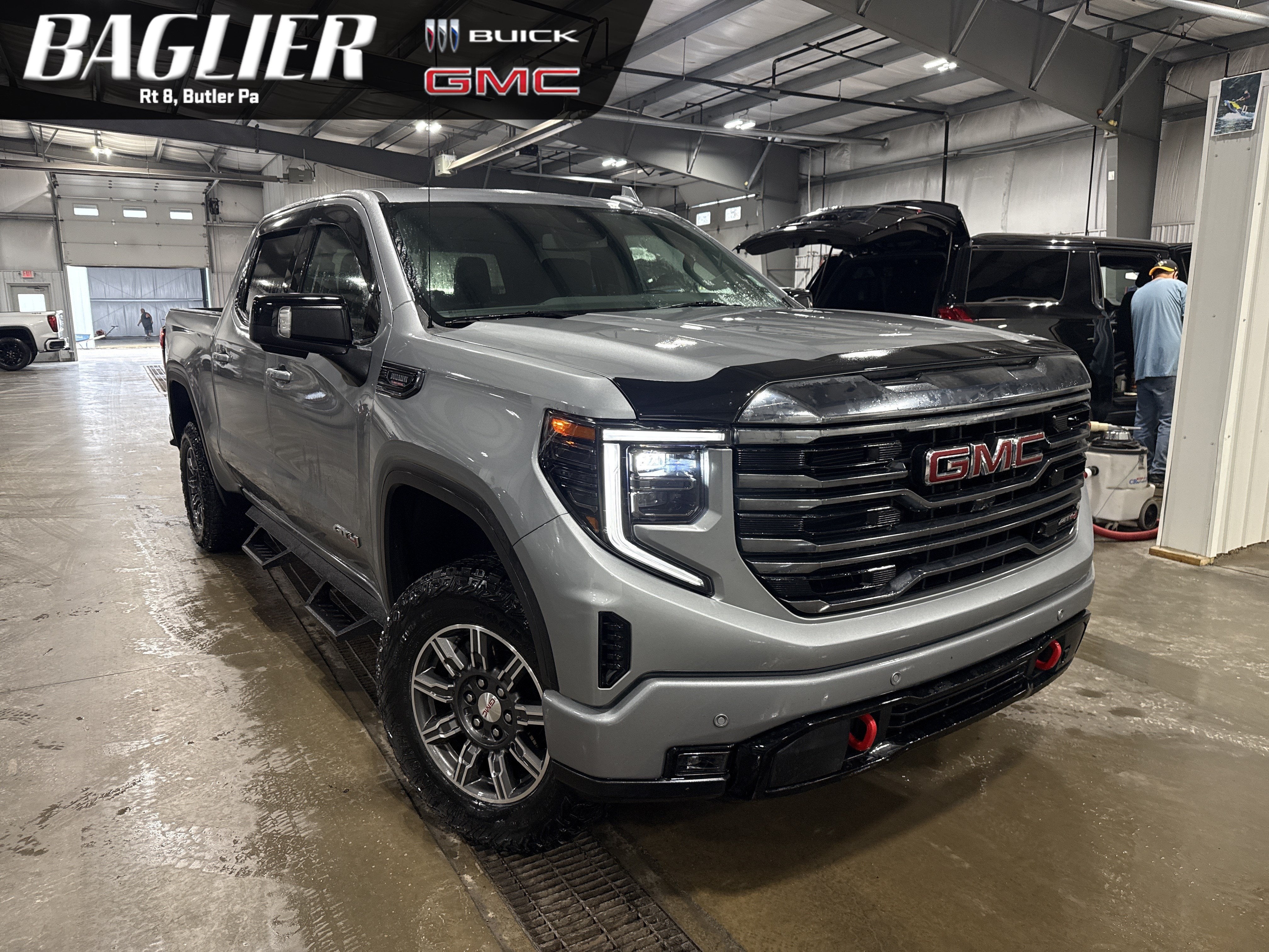 2024 GMC Sierra 1500 AT4