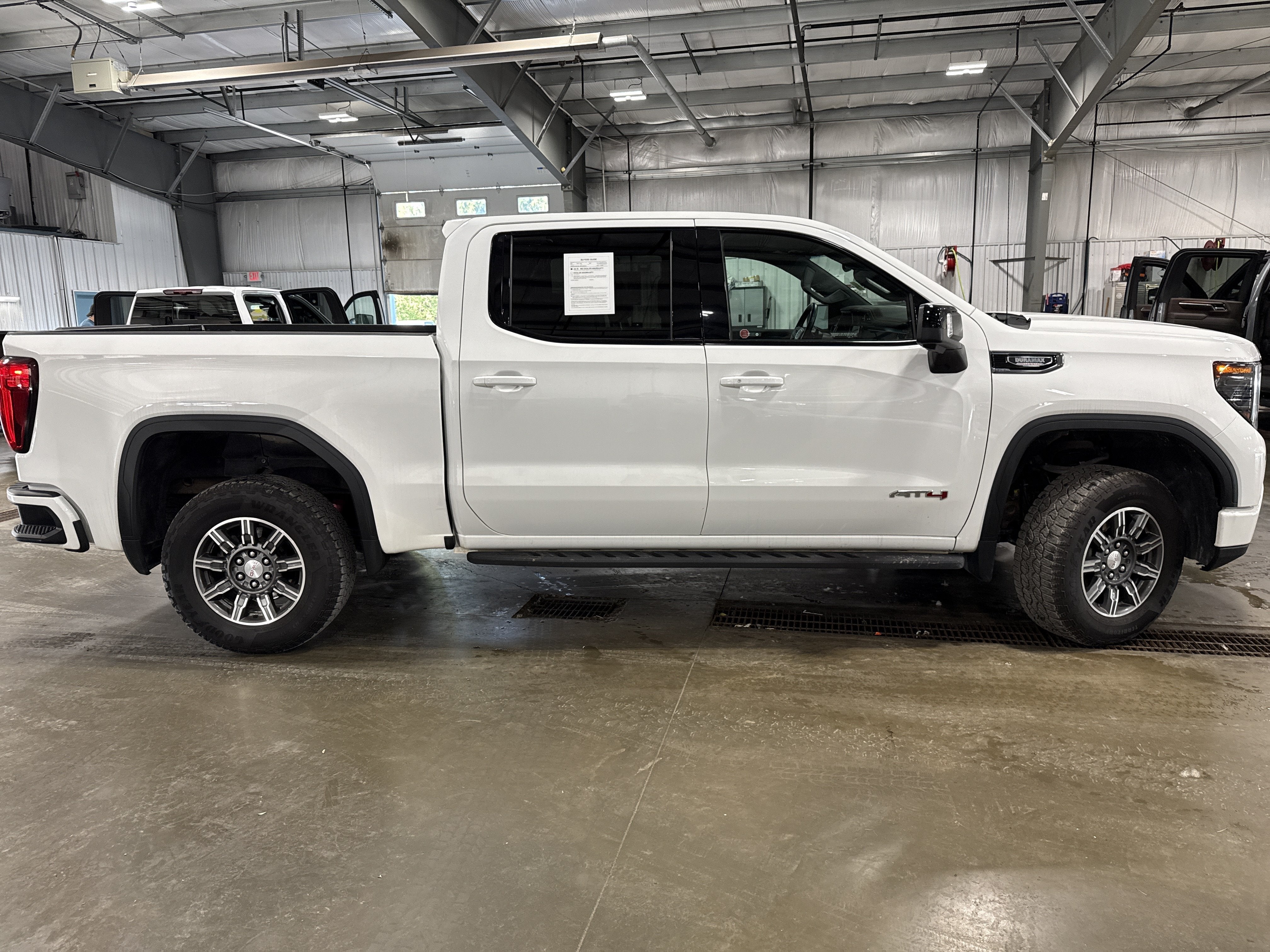 2024 GMC Sierra 1500 AT4