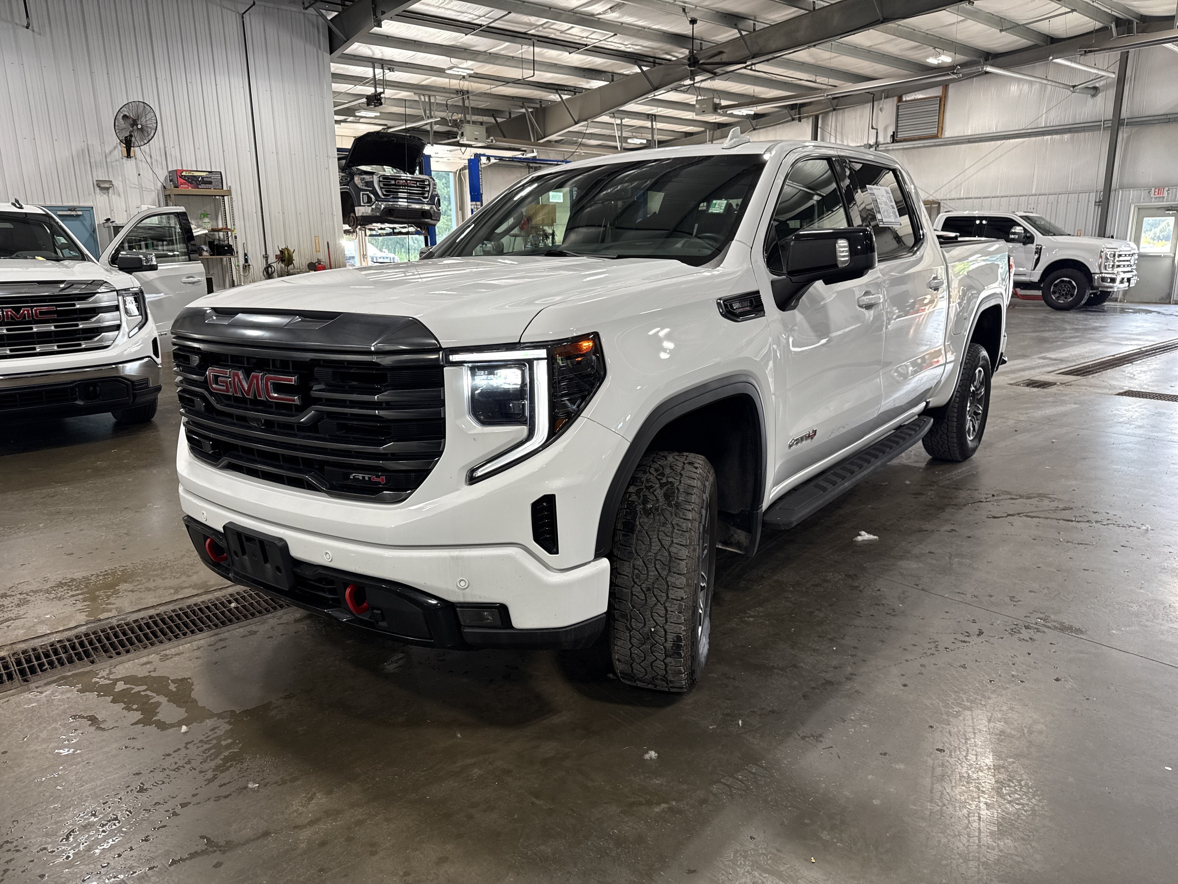 2024 GMC Sierra 1500 AT4