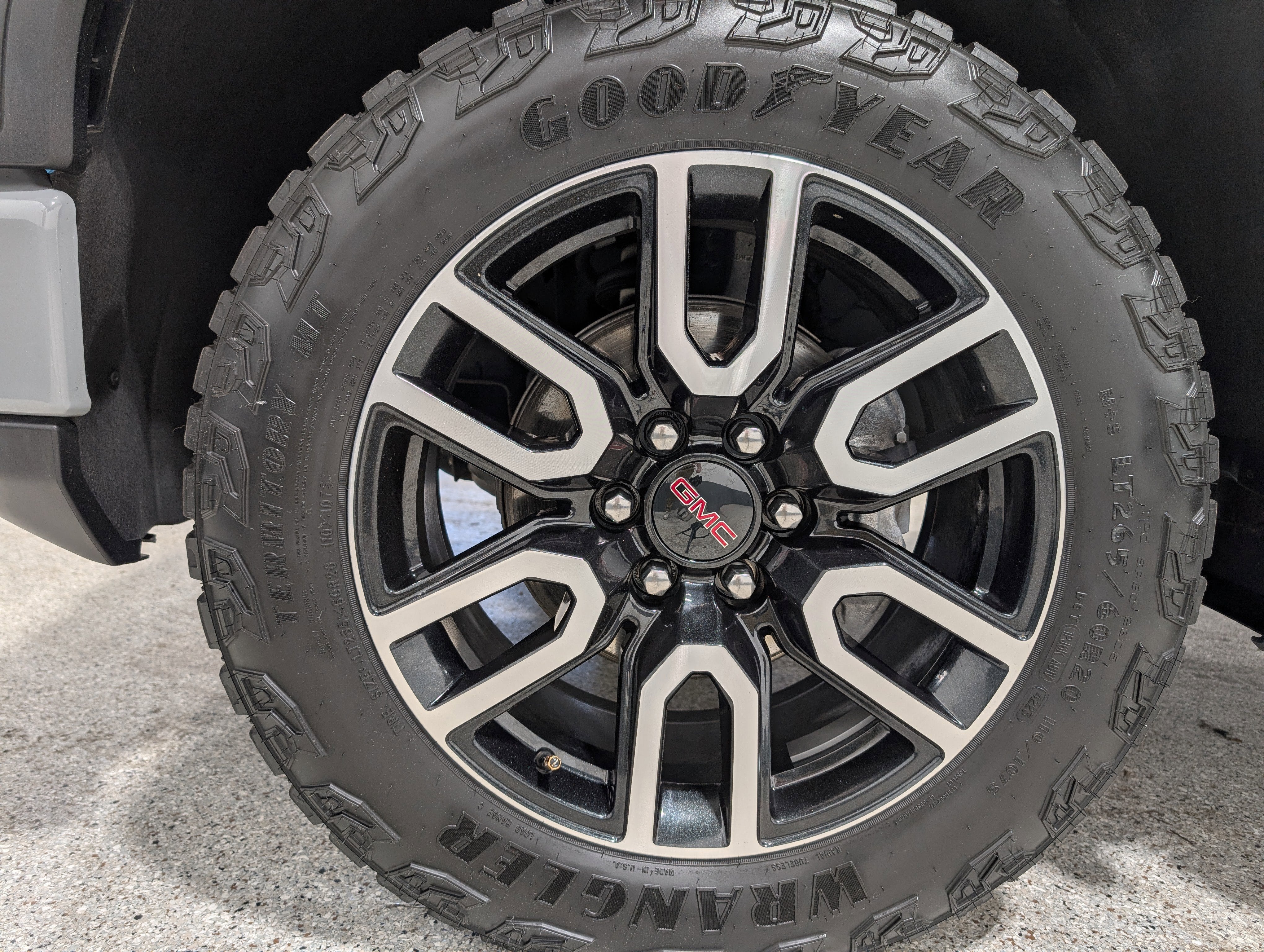 2024 GMC Sierra 1500 AT4