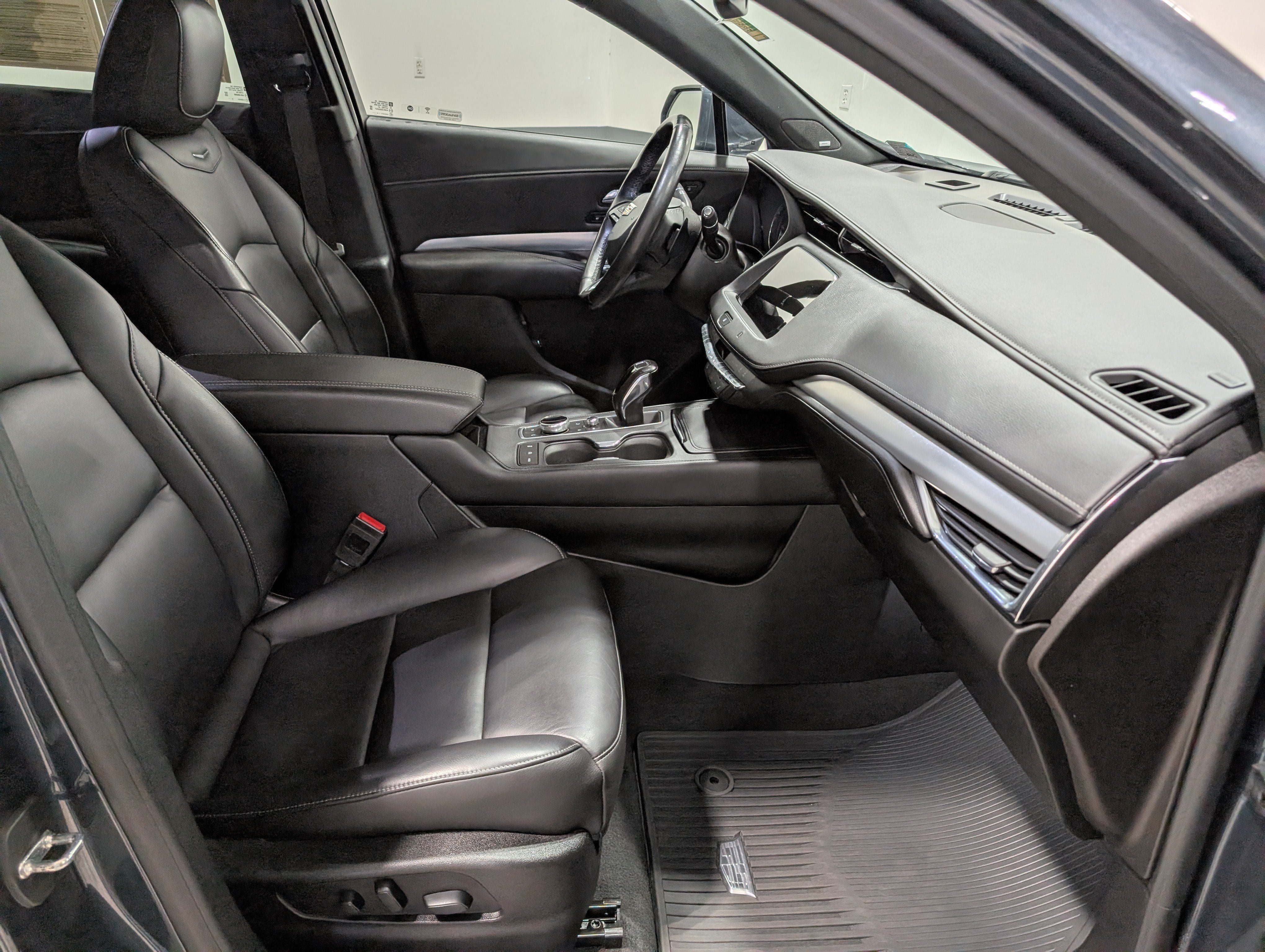 2019 Cadillac XT4 AWD Premium Luxury