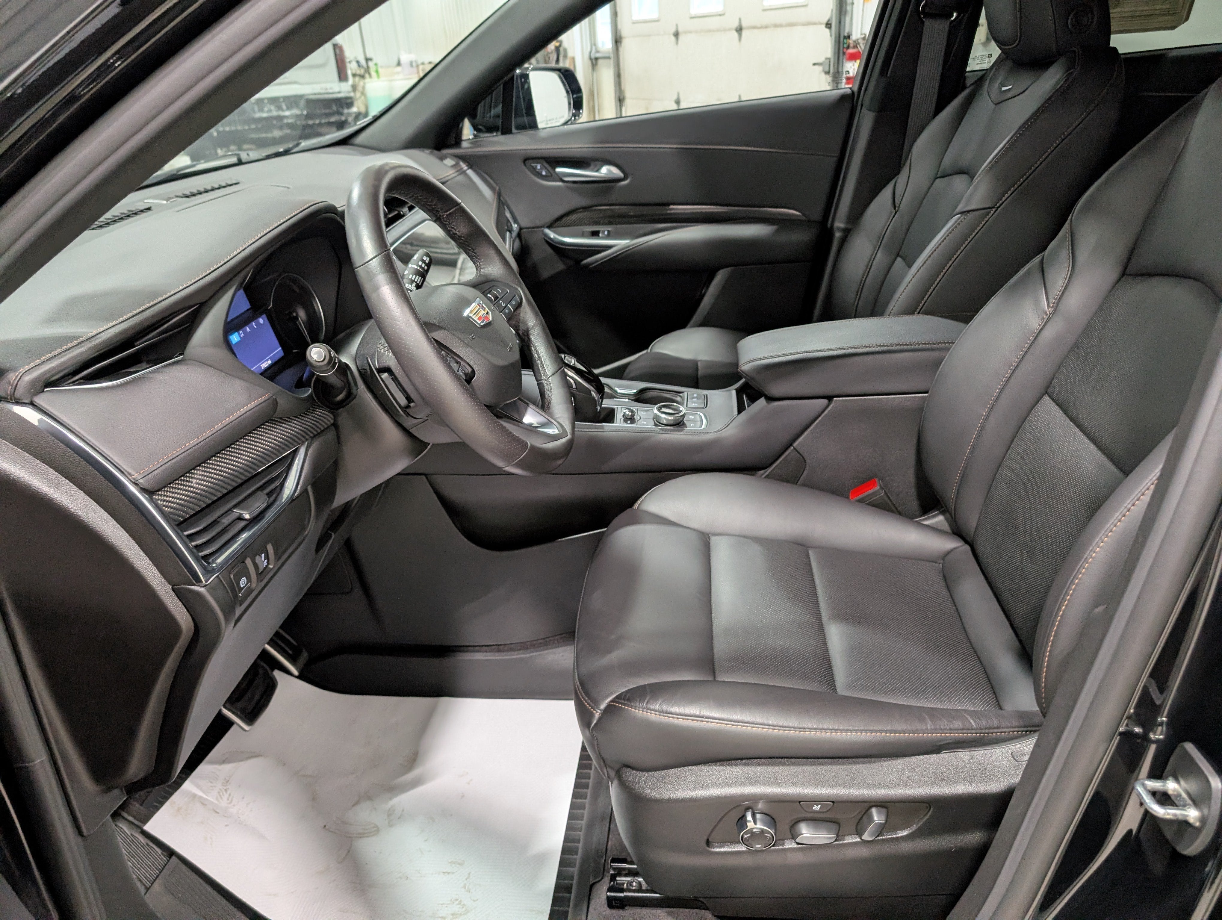 2023 Cadillac XT4 AWD Sport