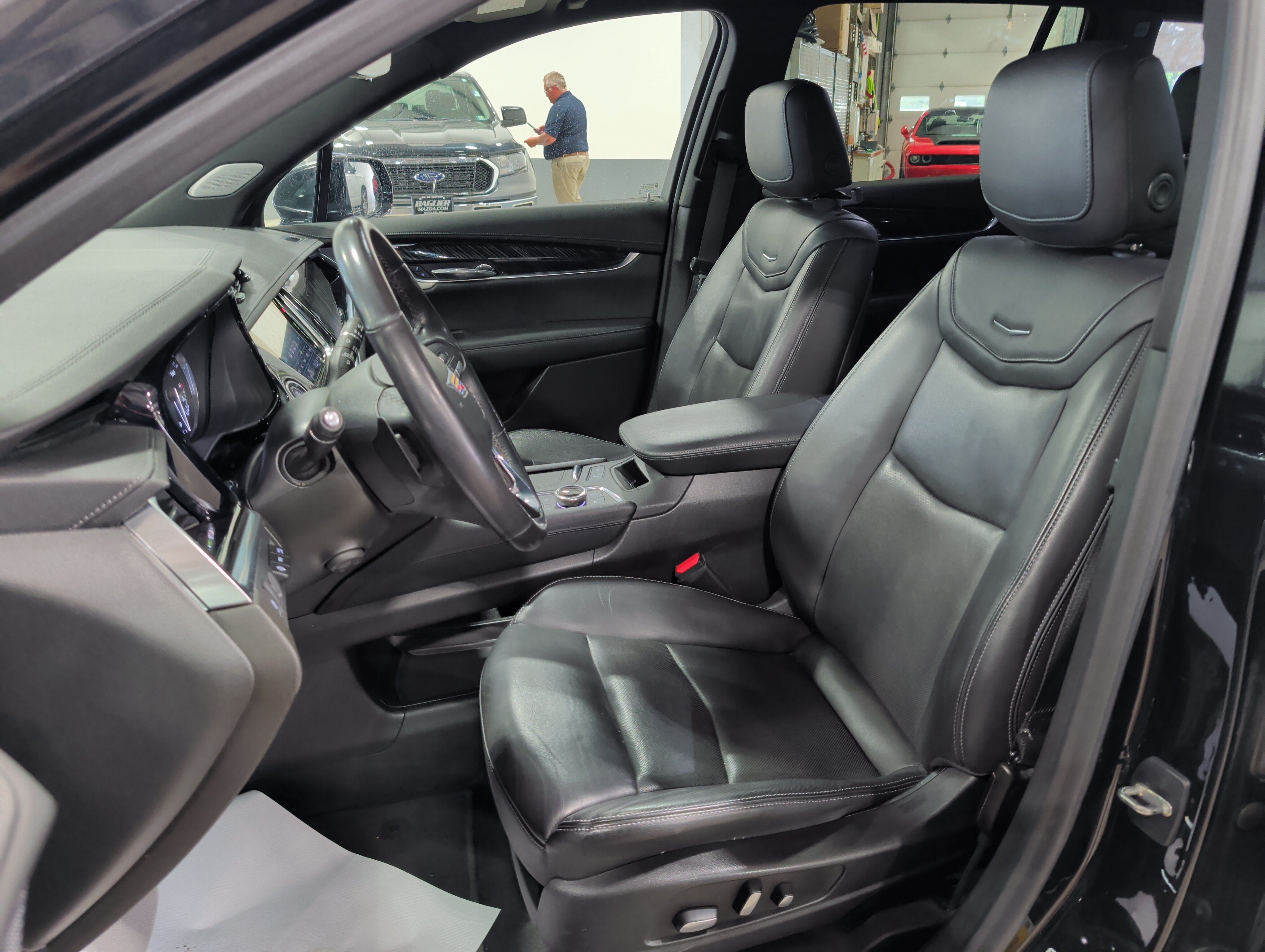 2023 Cadillac XT6 Premium Luxury