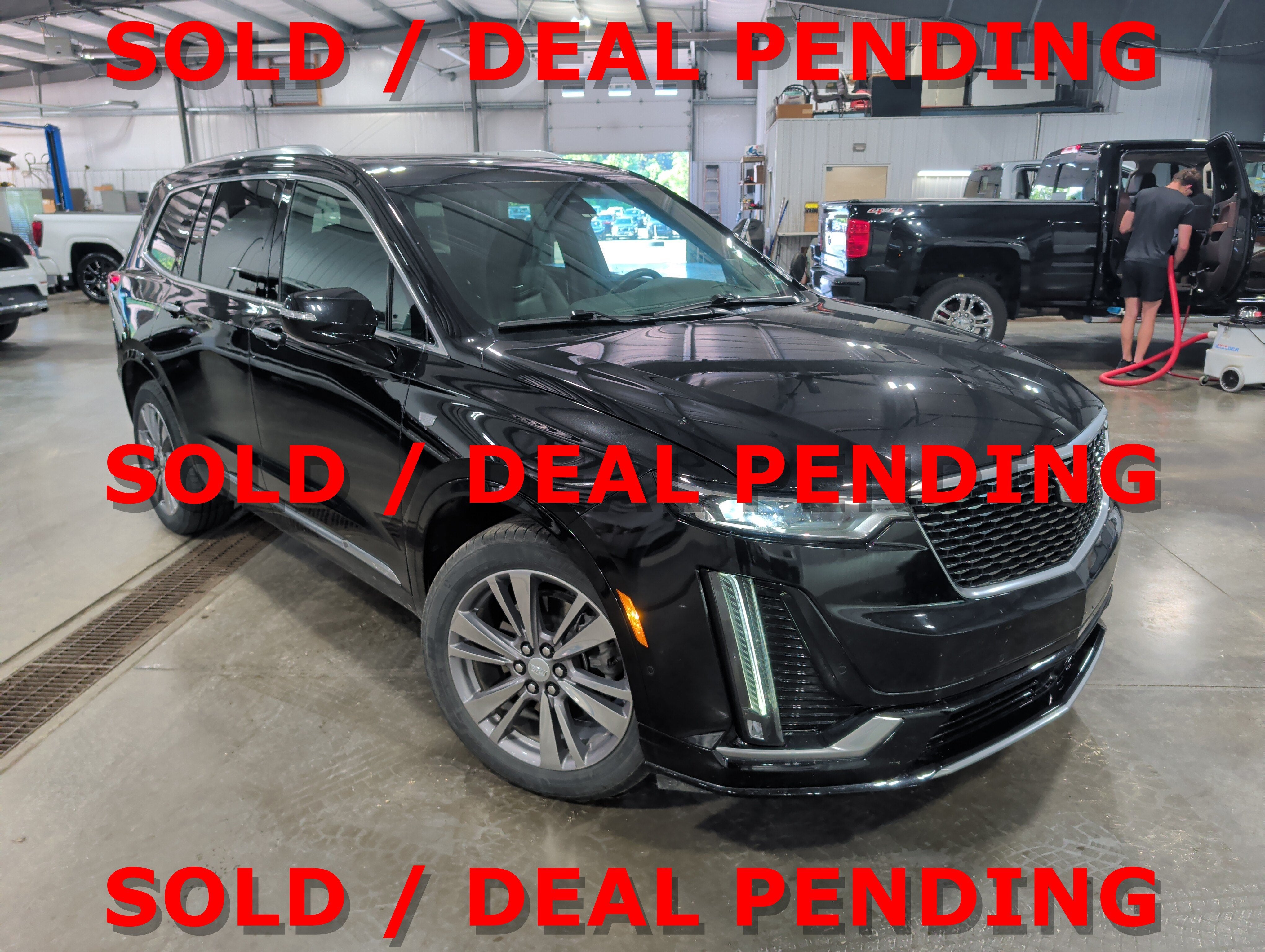 2025 Cadillac XT6 Premium Luxury