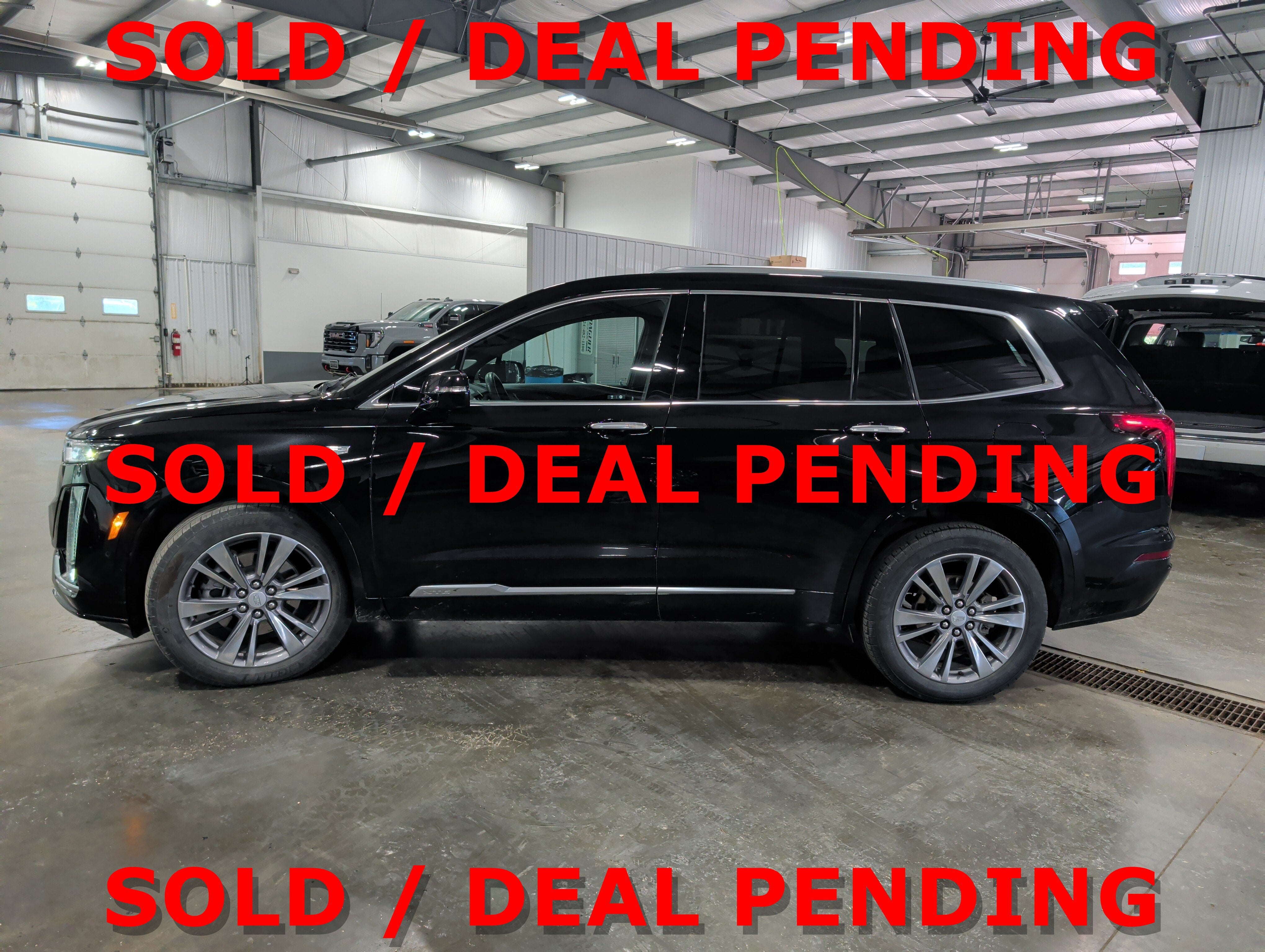 2025 Cadillac XT6 Premium Luxury