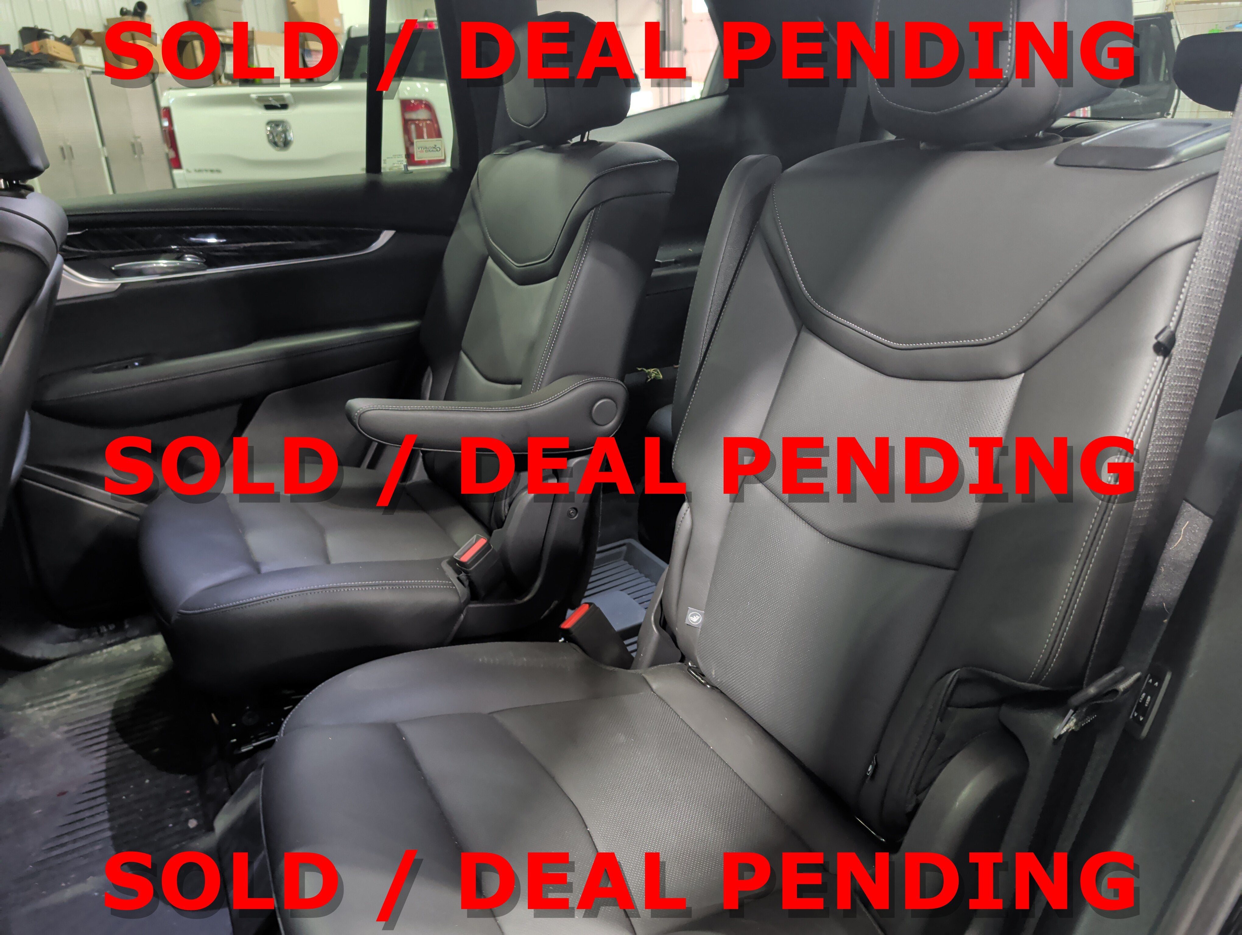 2025 Cadillac XT6 Premium Luxury