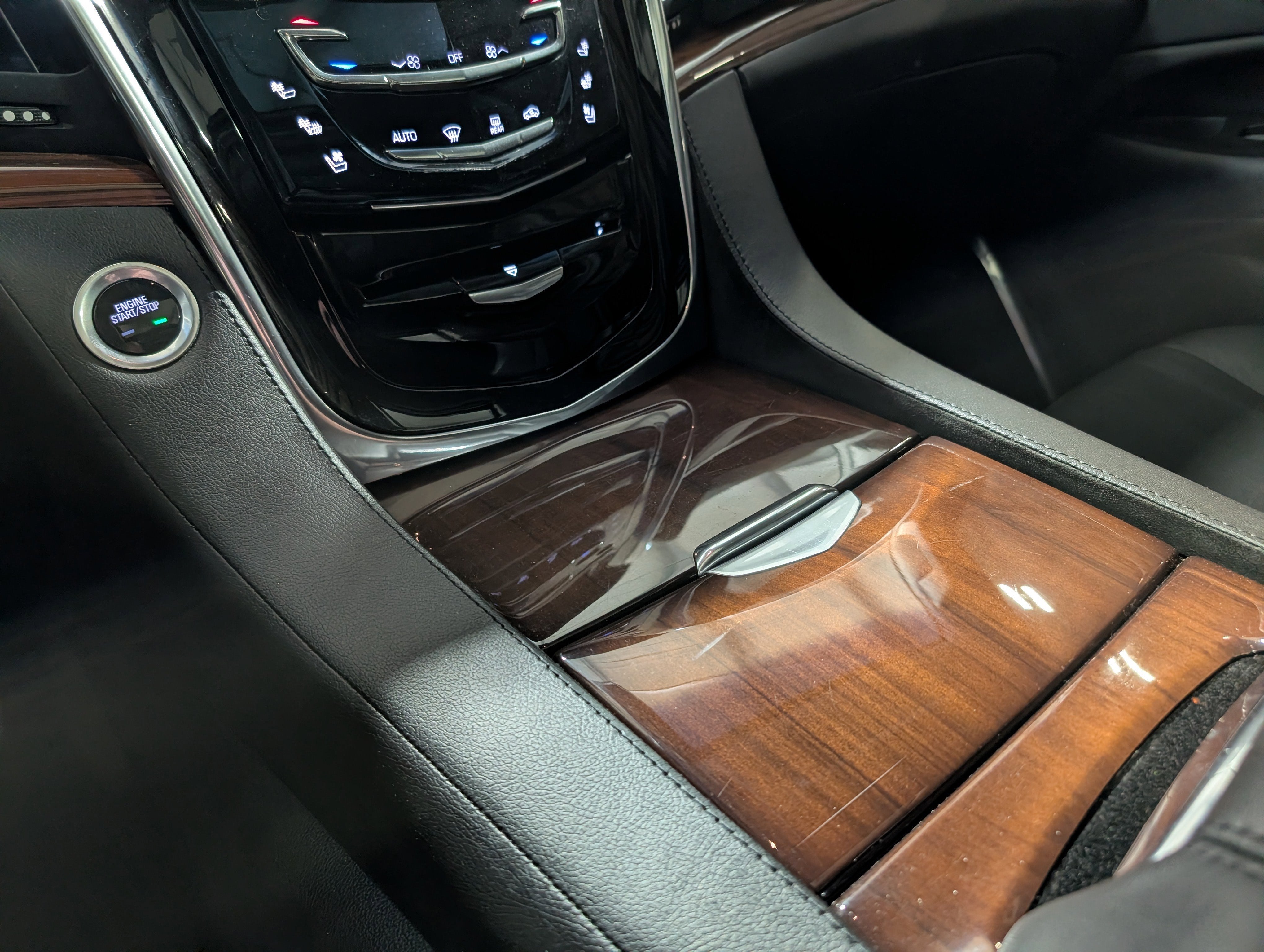 2017 Cadillac Escalade Luxury