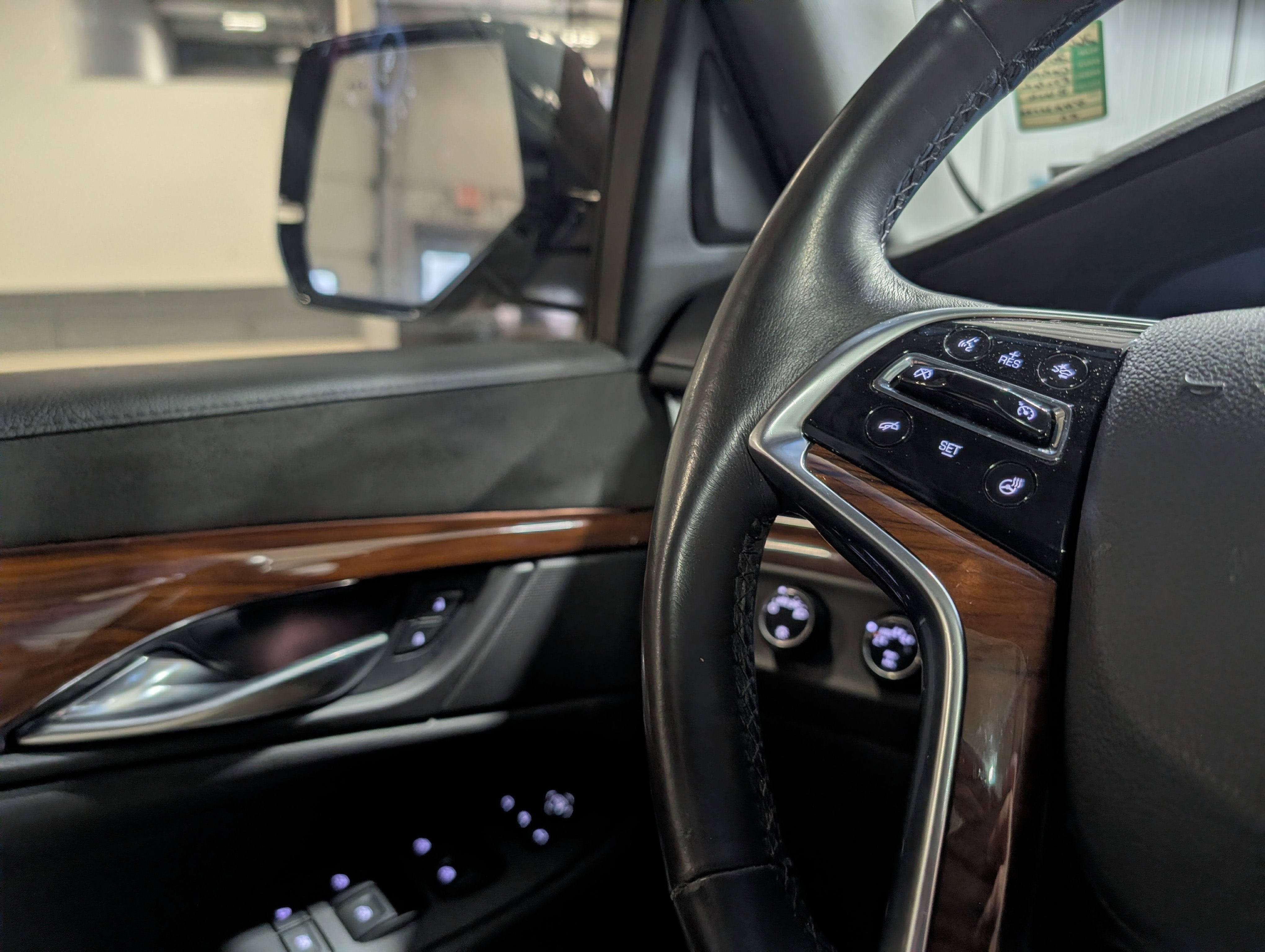 2017 Cadillac Escalade Luxury