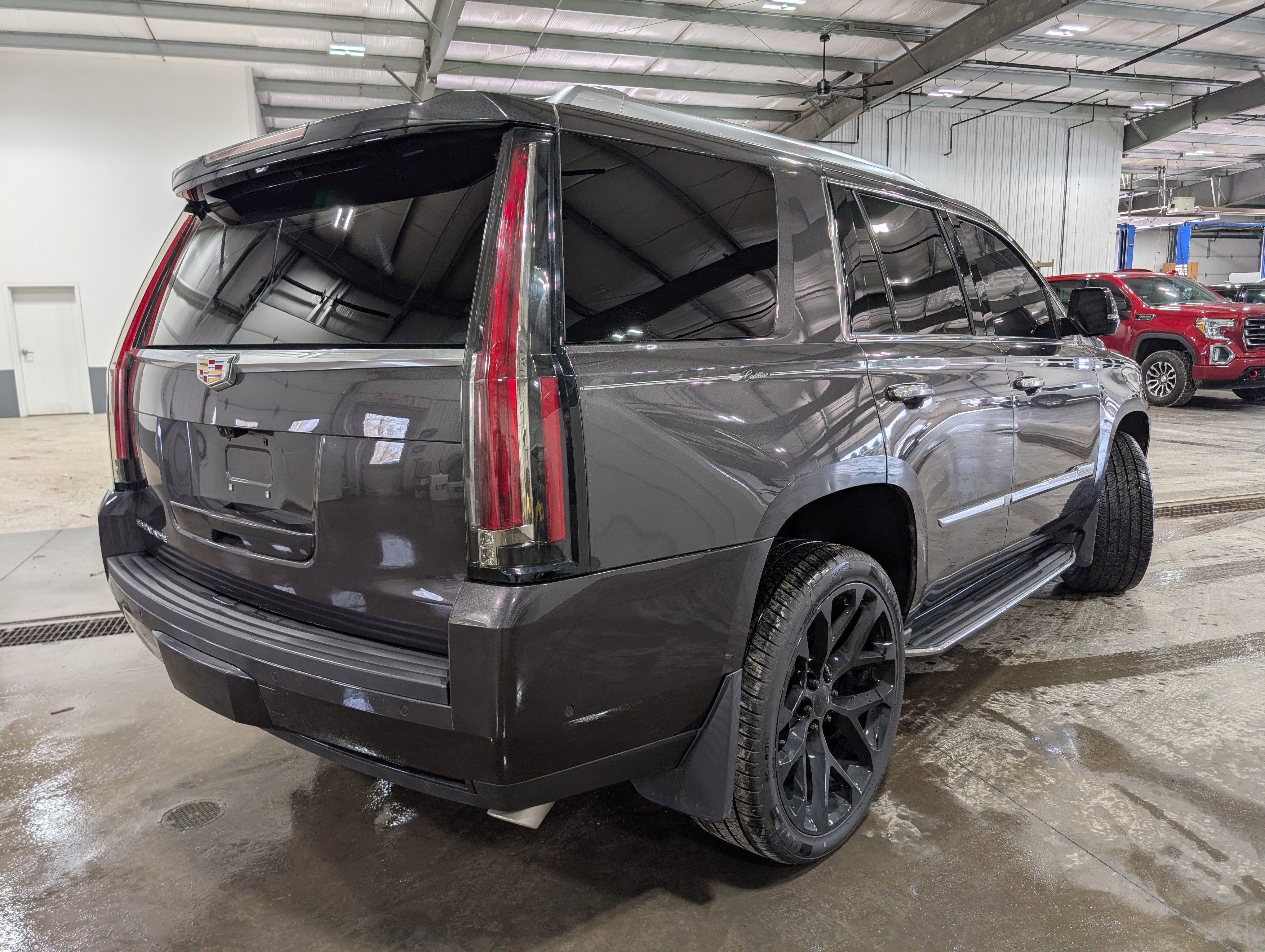 2017 Cadillac Escalade Luxury