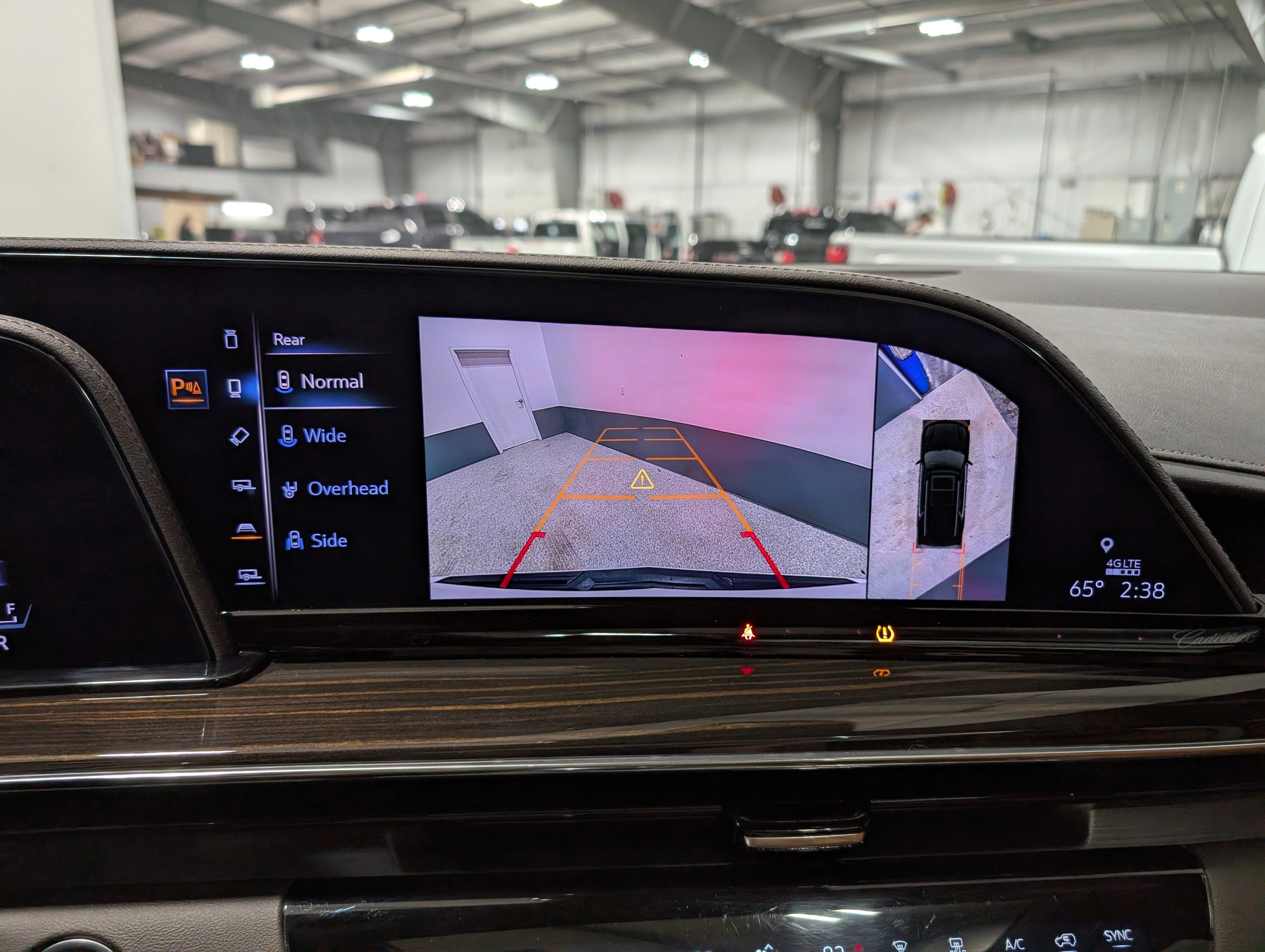 2023 Cadillac Escalade Sport