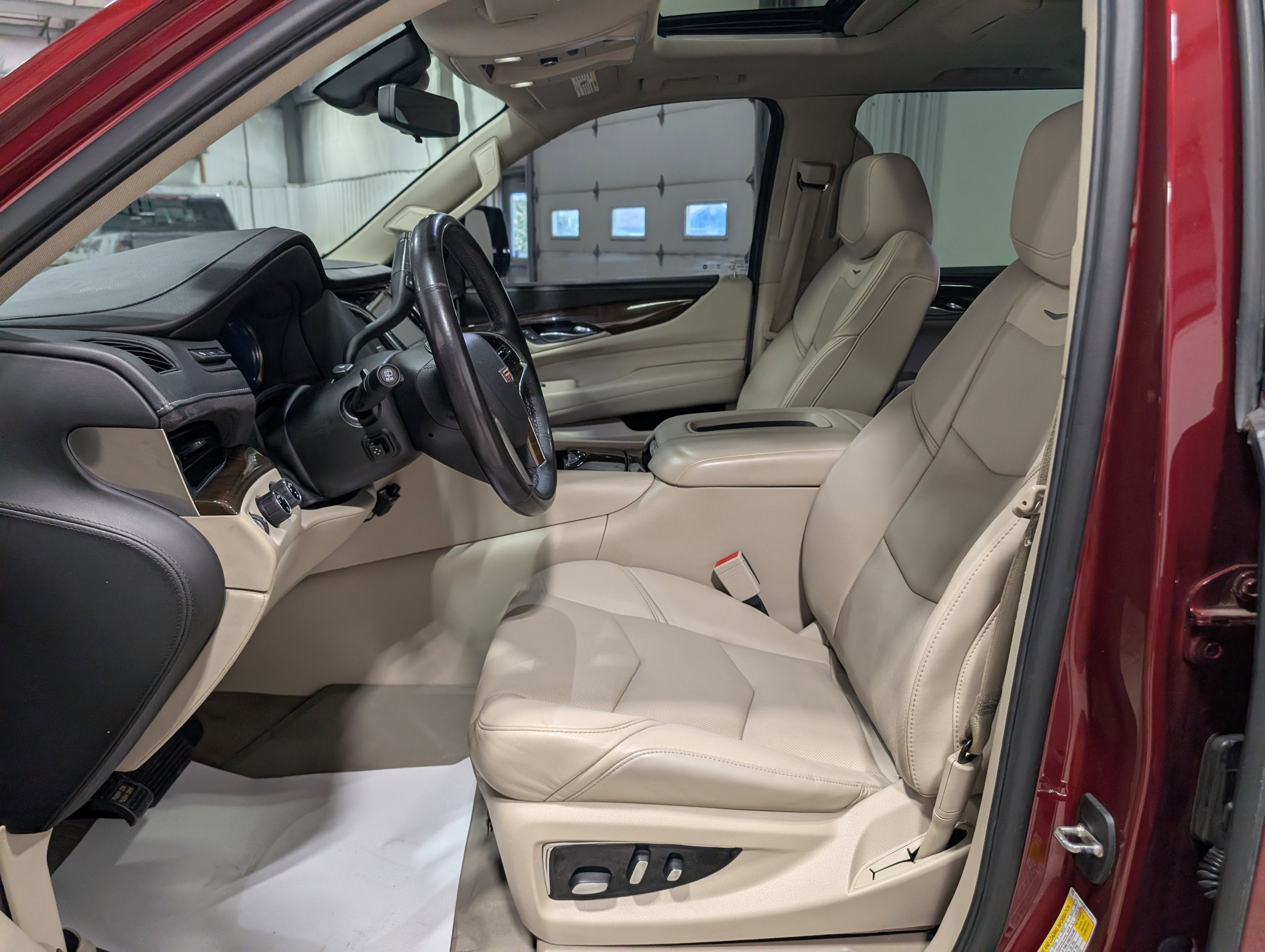 2020 Cadillac Escalade ESV Luxury